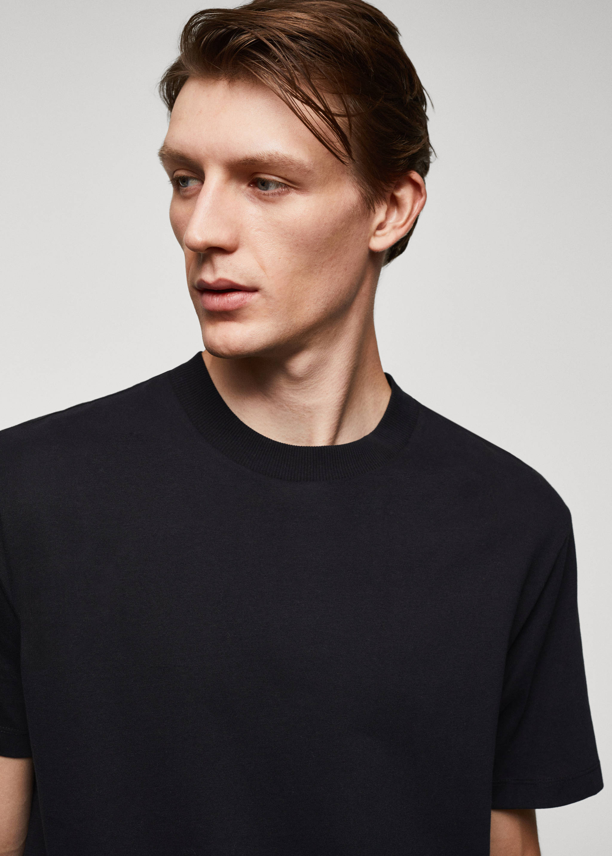 Basic 100% cotton t-shirt - Details of the article 1