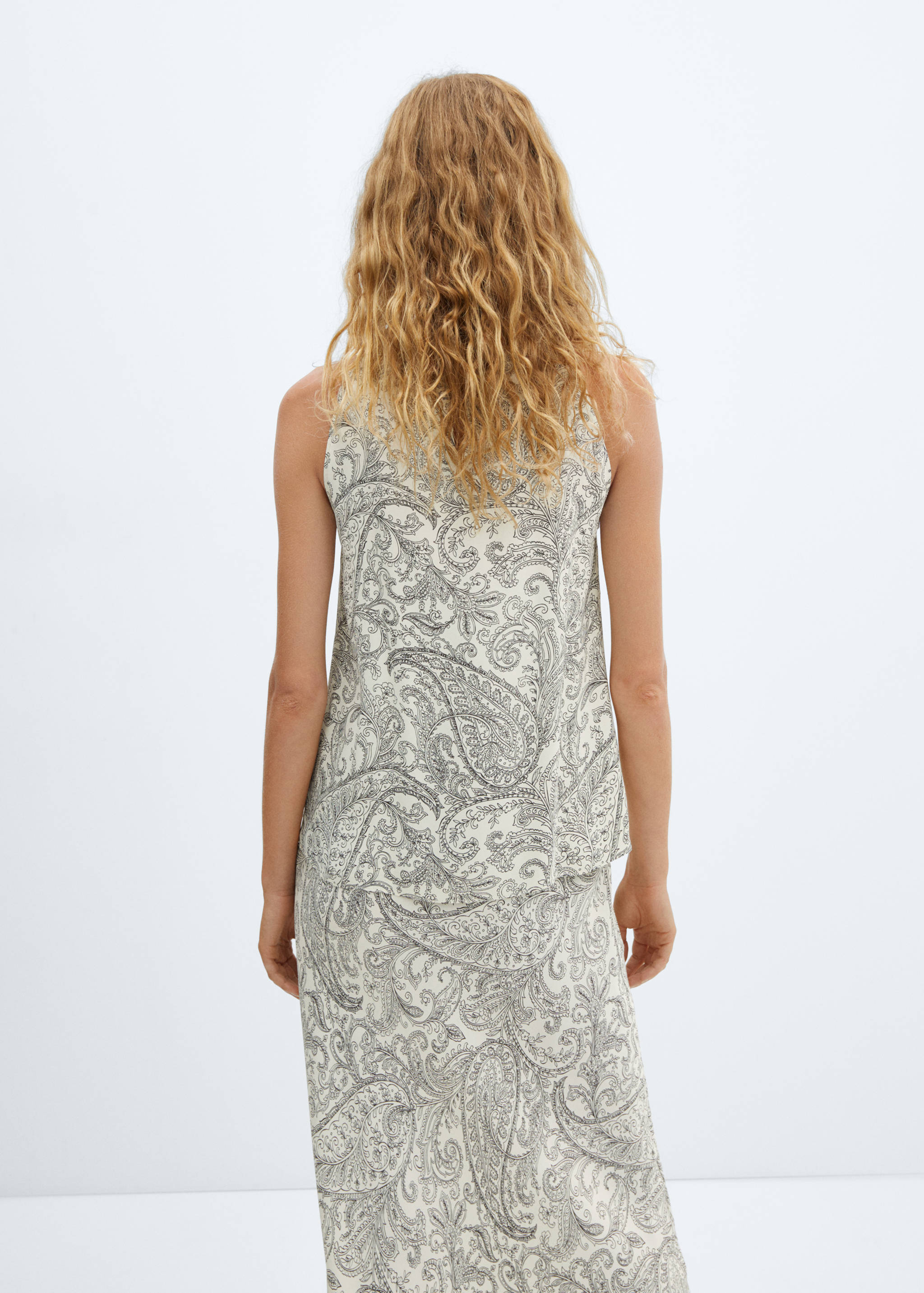 Paisley print top - Reverse of the article