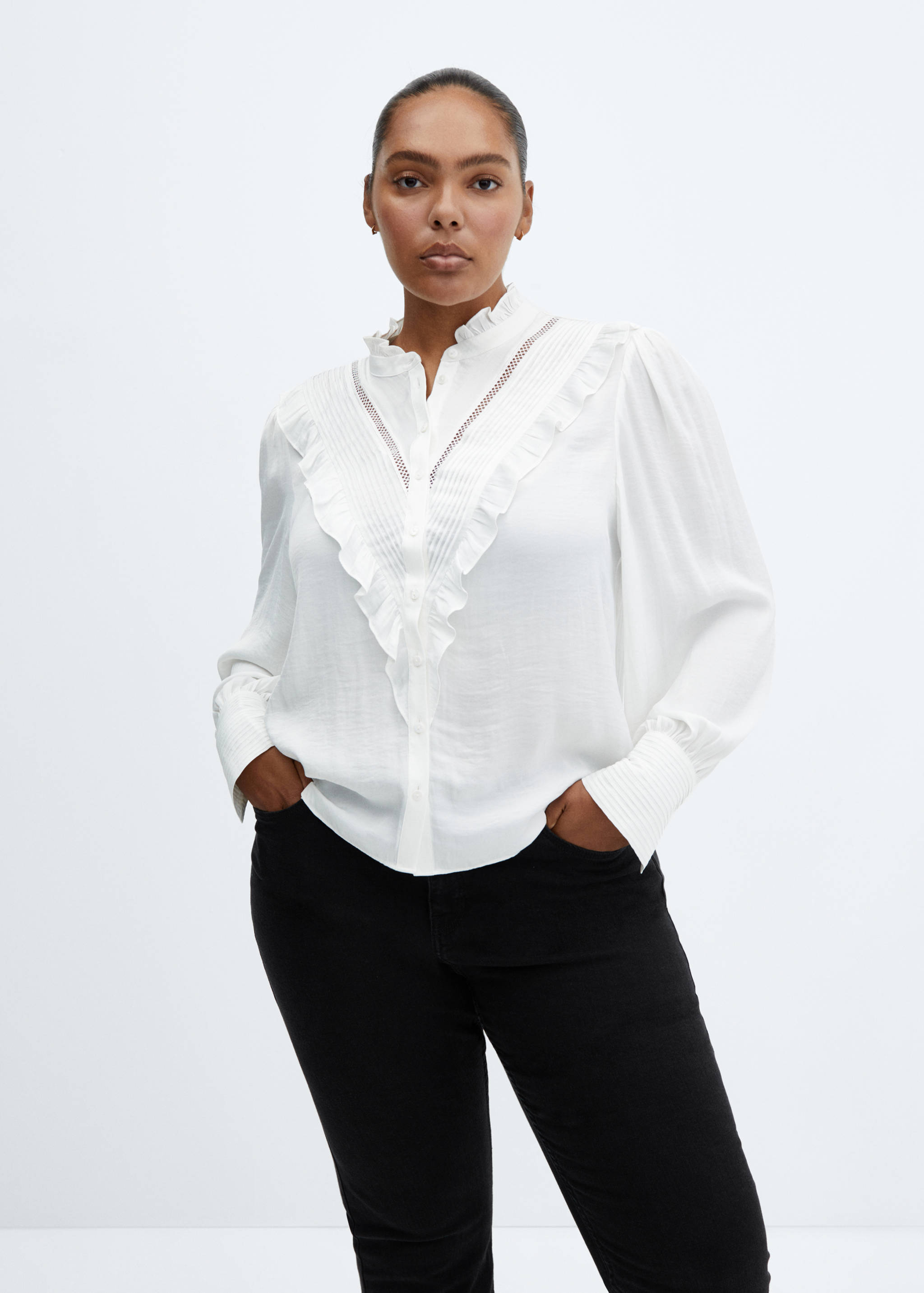 Shirt with ruffle detail - Details of the article 5