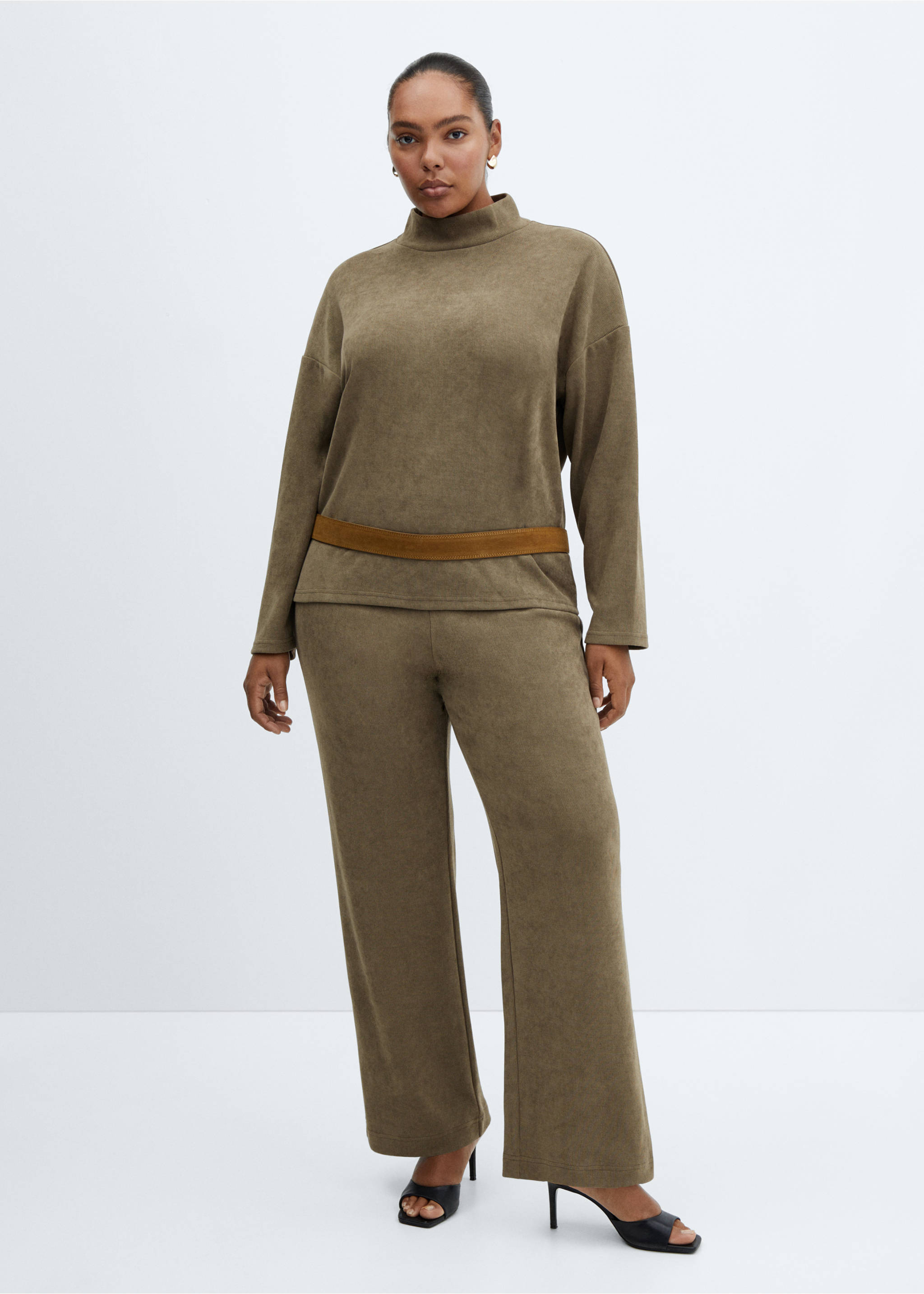 Corduroy sweatshirt with perkins neck - Details of the article 3, Charcoal. Ref: 57057742-00.