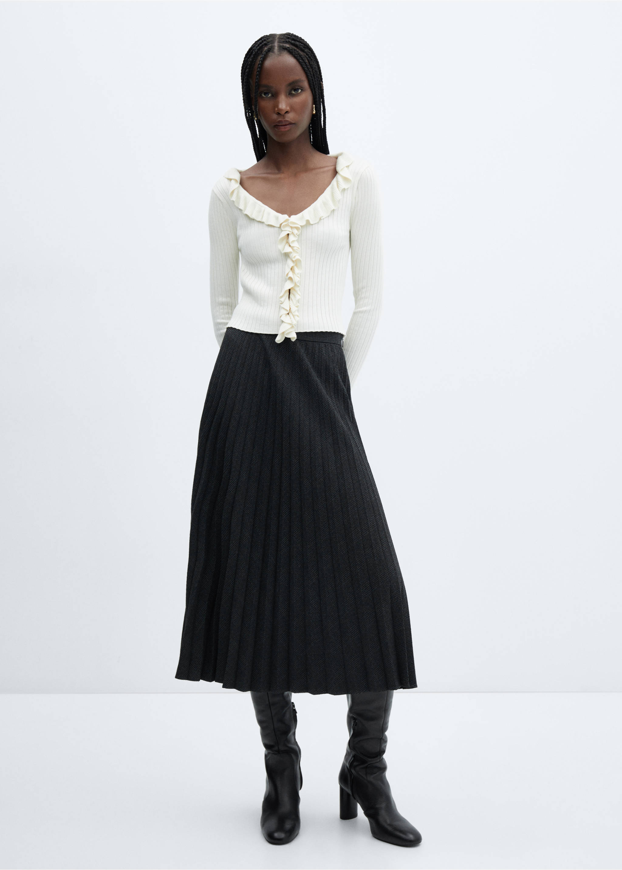 Checked pleated skirt - General plane, Black. Ref: 57058271-00.