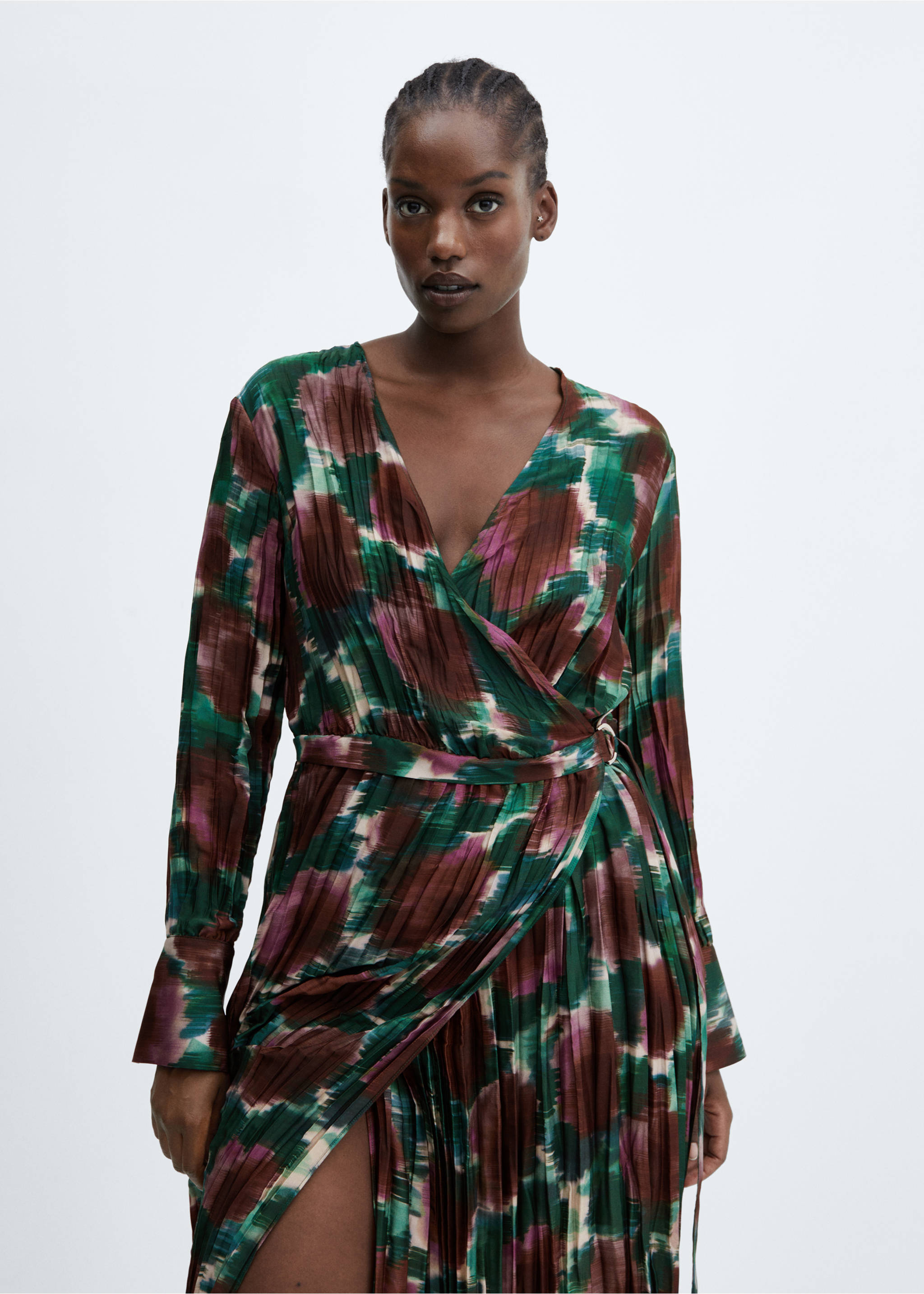 Pleated wrap dress - Details of the article 5, Green. Ref: 57058278-00.