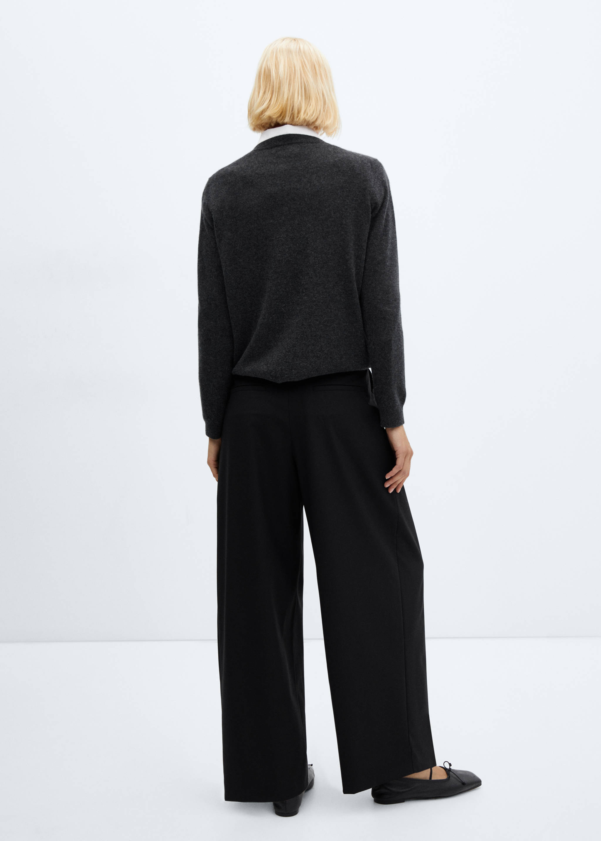 Wide leg wool trousers - Reverse of the article