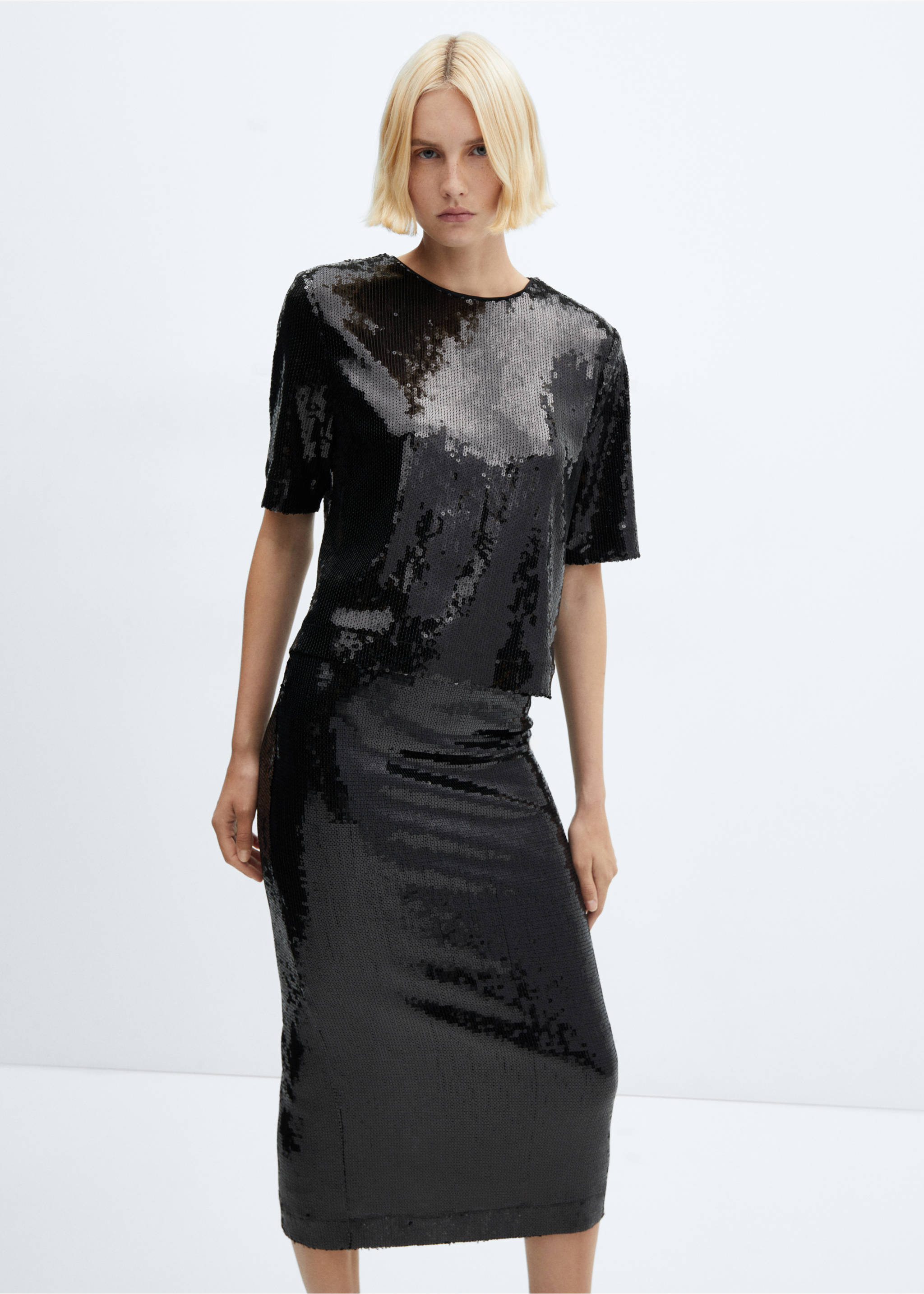 Sequin midi skirt - Details of the article 1, Black. Ref: 57059101-00.