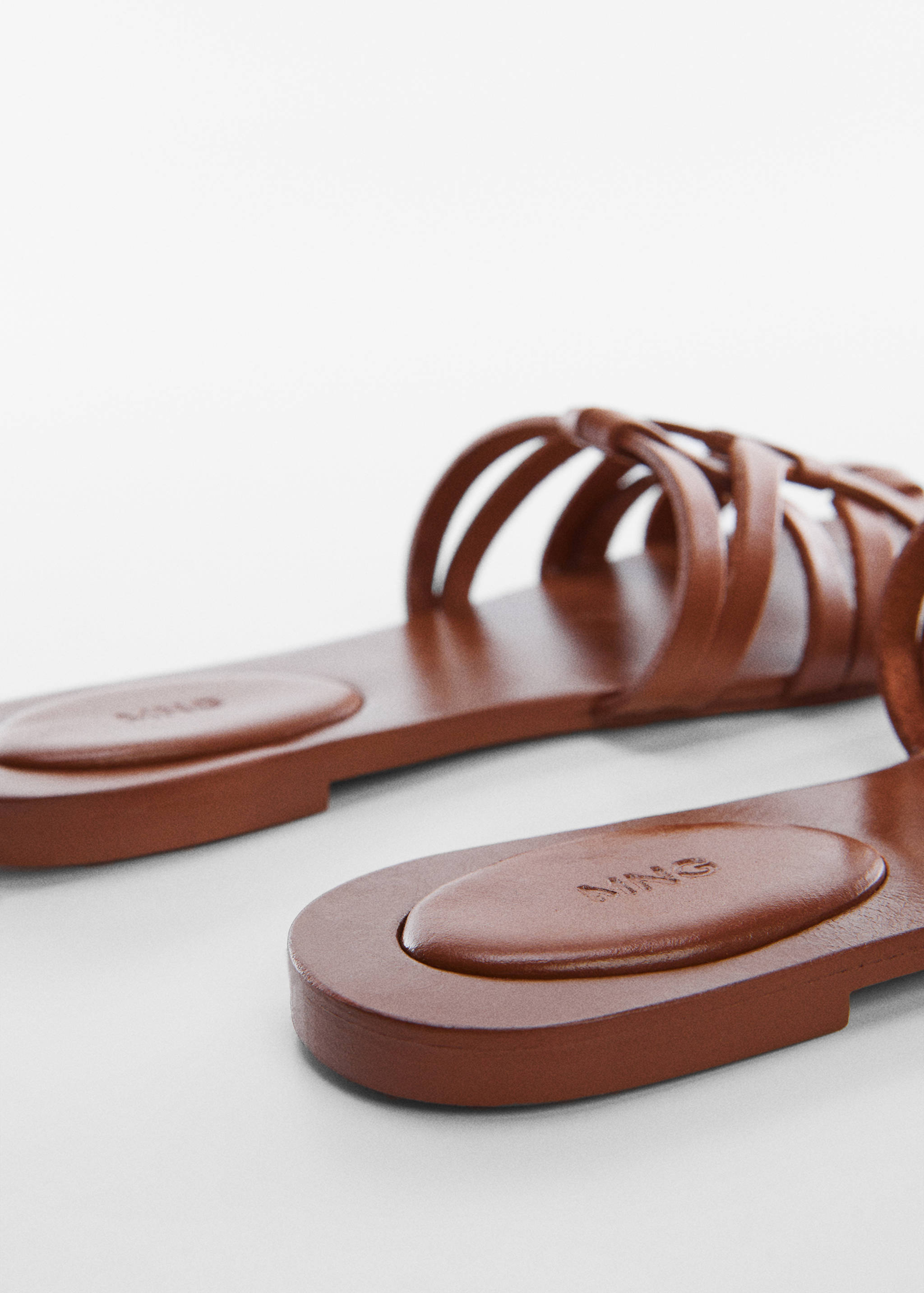 Кожаные сандалии с ремешками - Деталь изделия 2