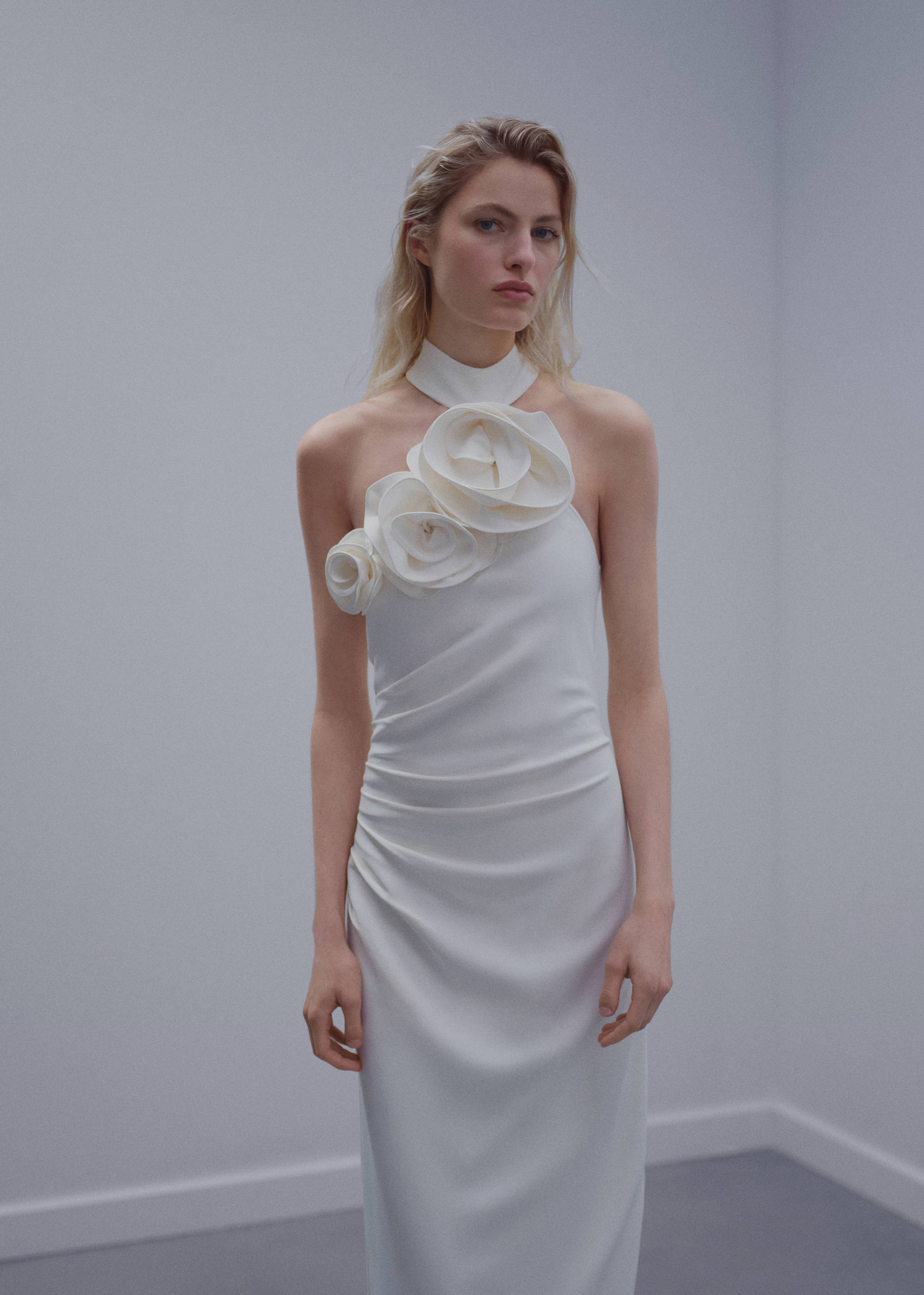 Maxi flower dress with opening - Medium plane