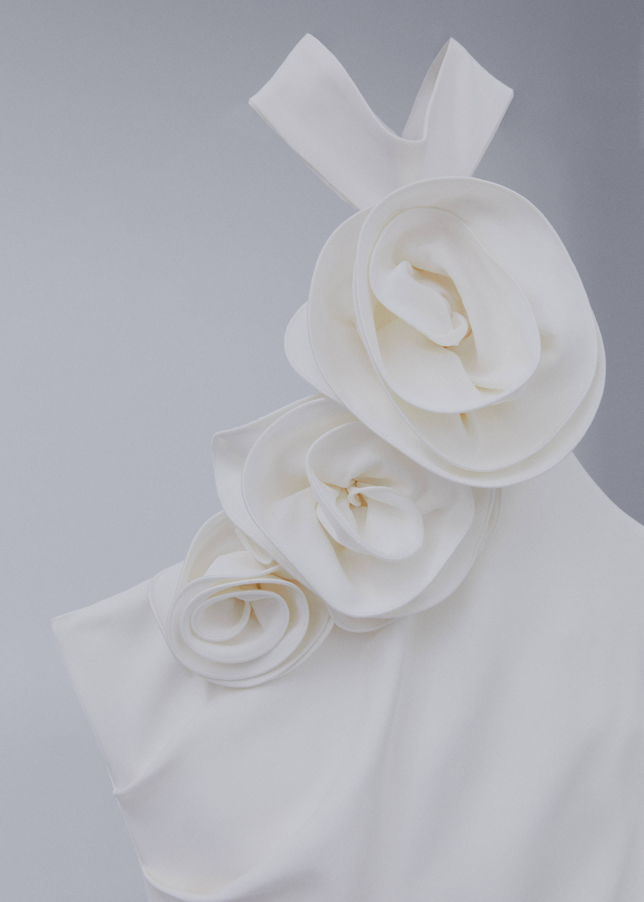 Maxi flower dress with opening - Details of the article 8