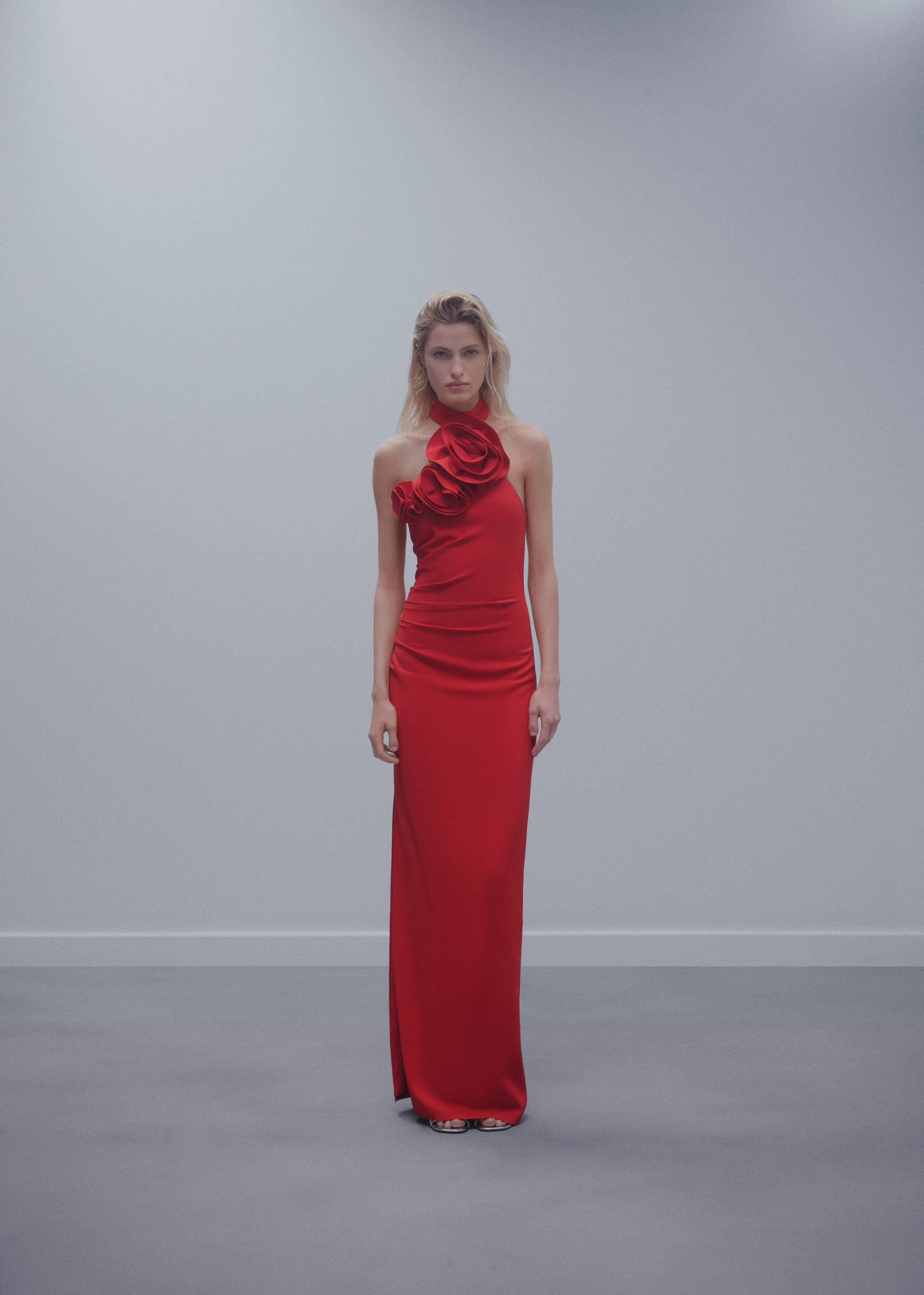 Maxi flower dress with opening - General plane