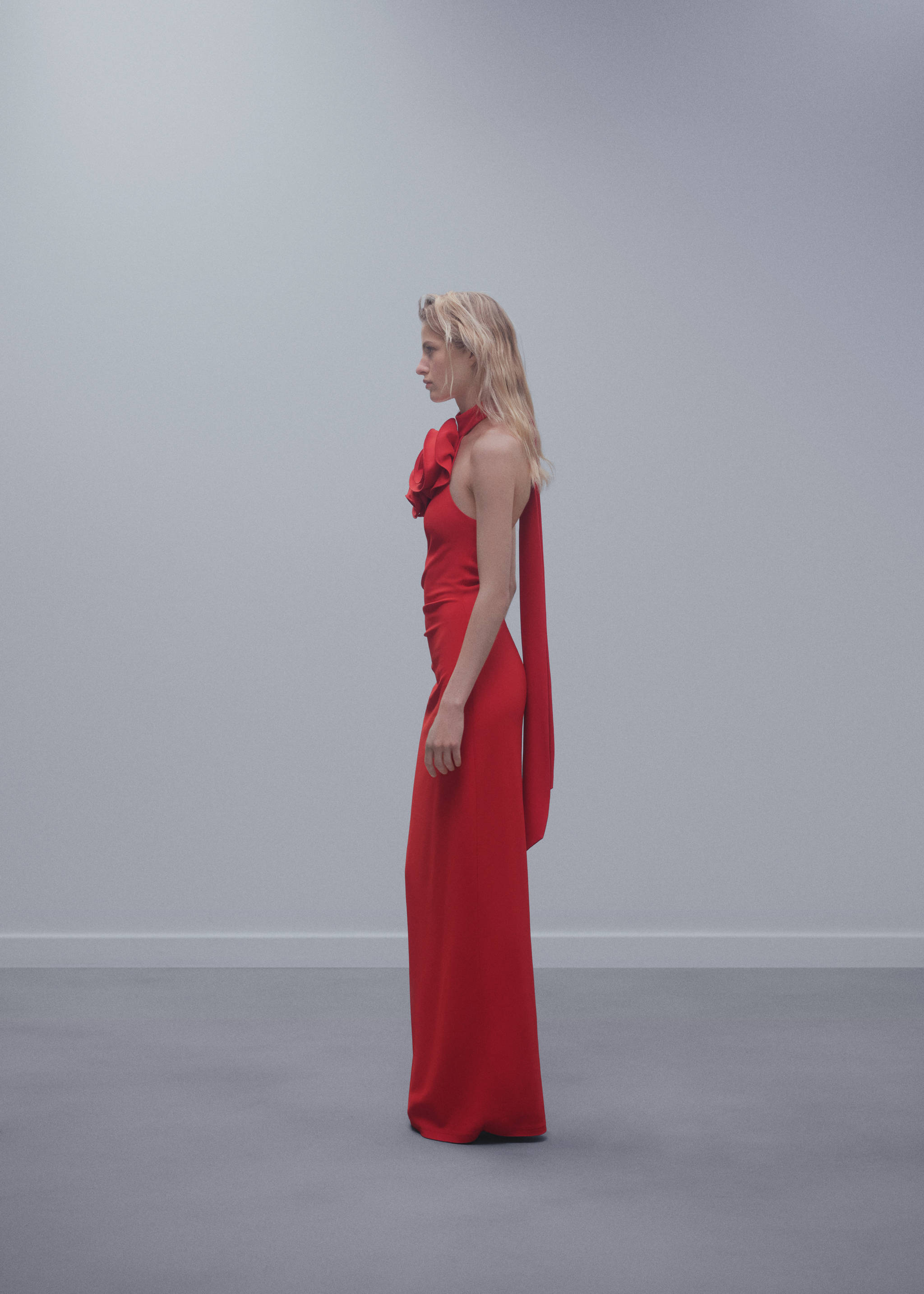 Maxi flower dress with opening - Details of the article 1