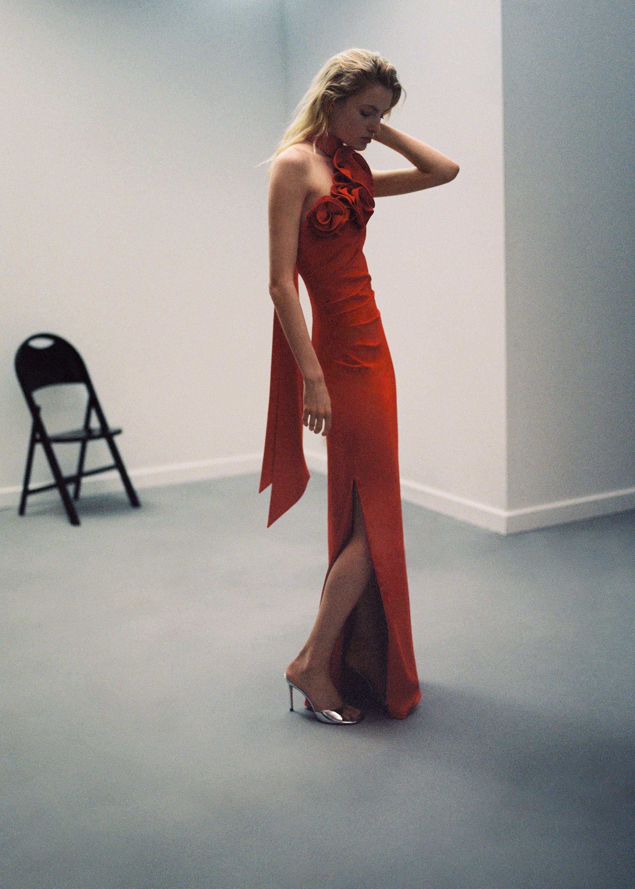 Maxi flower dress with opening - Details of the article 6