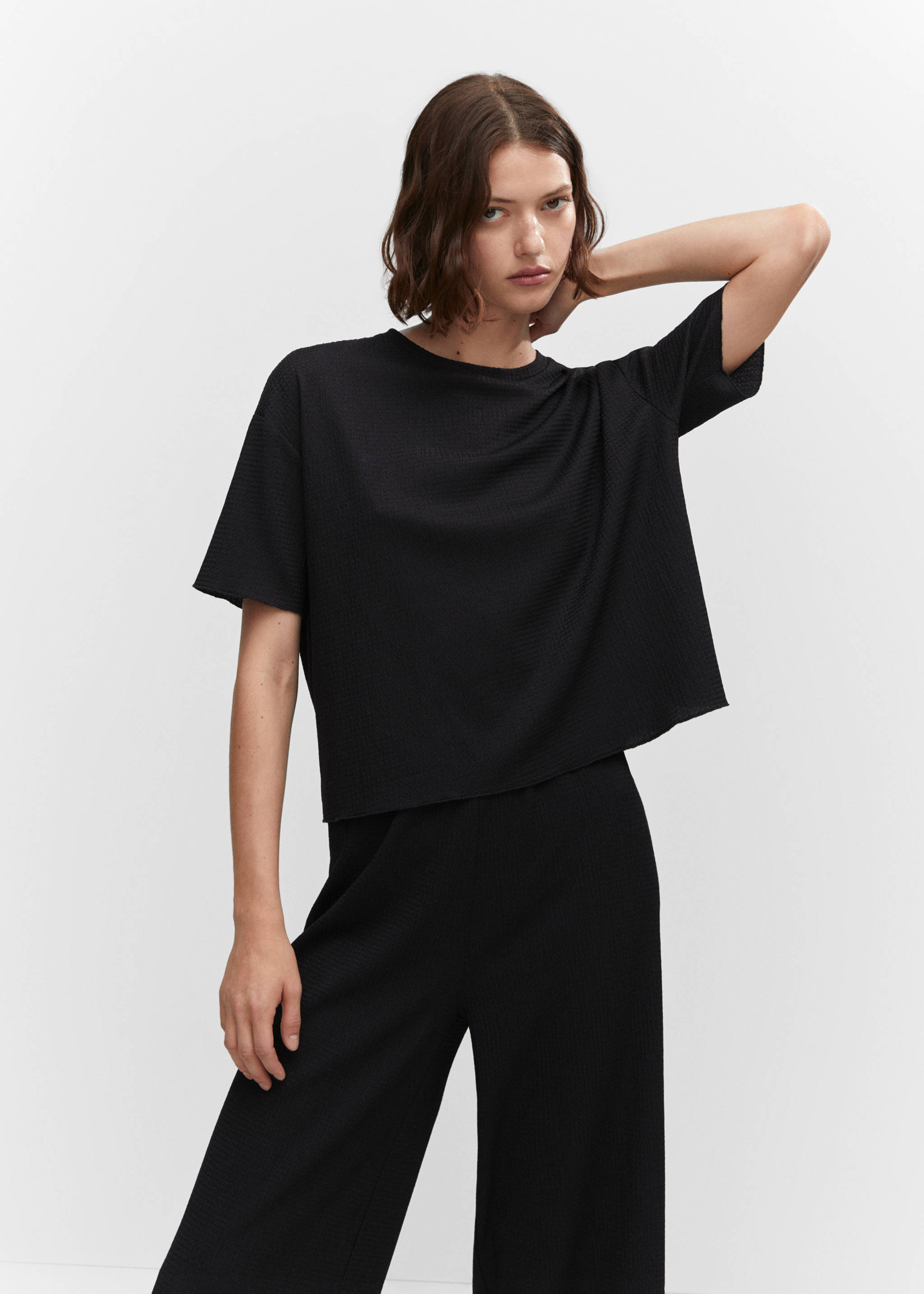 Camiseta oversize textura - Plano medio