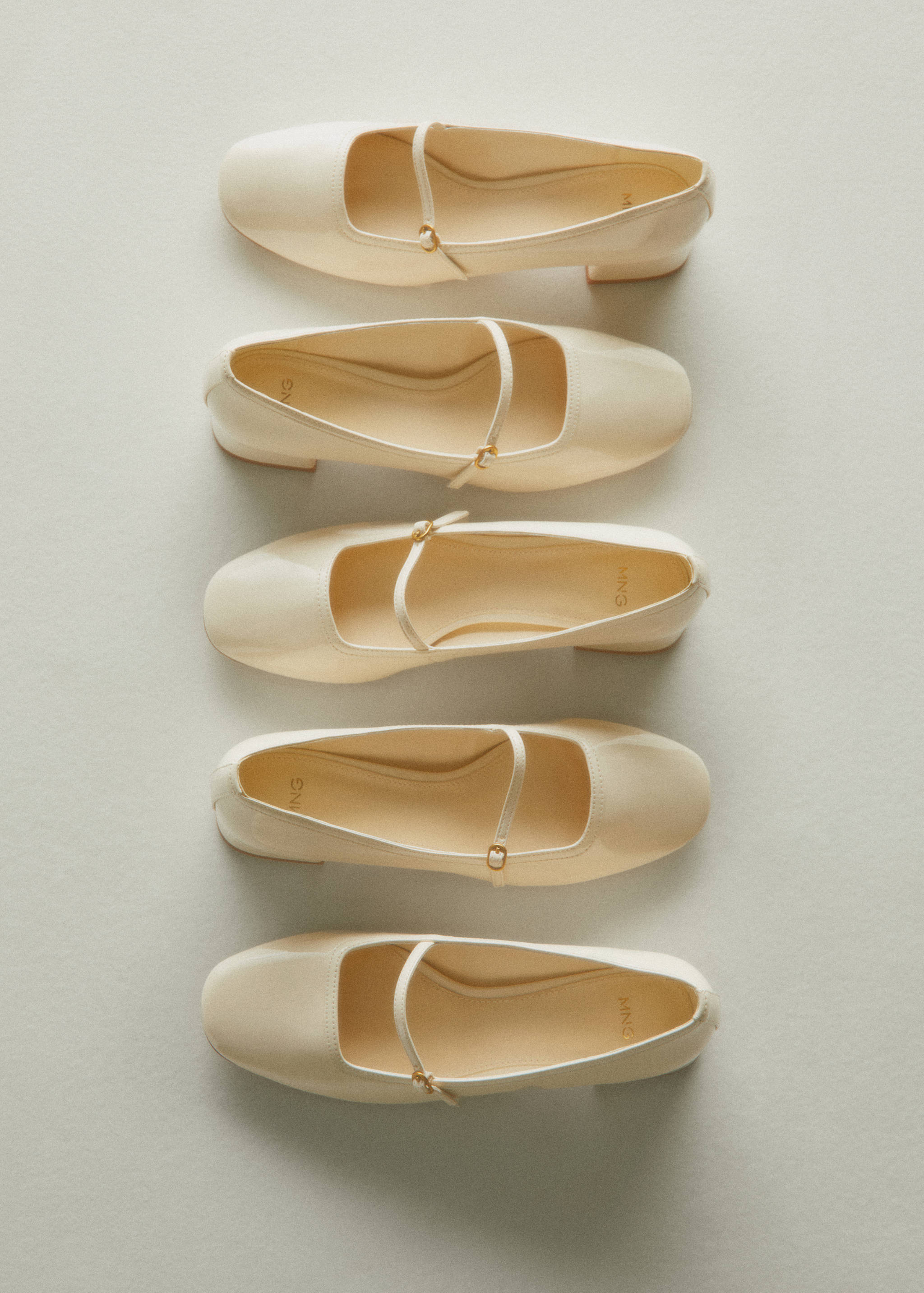 Chaussures talon boucle - Détail de l'article 8