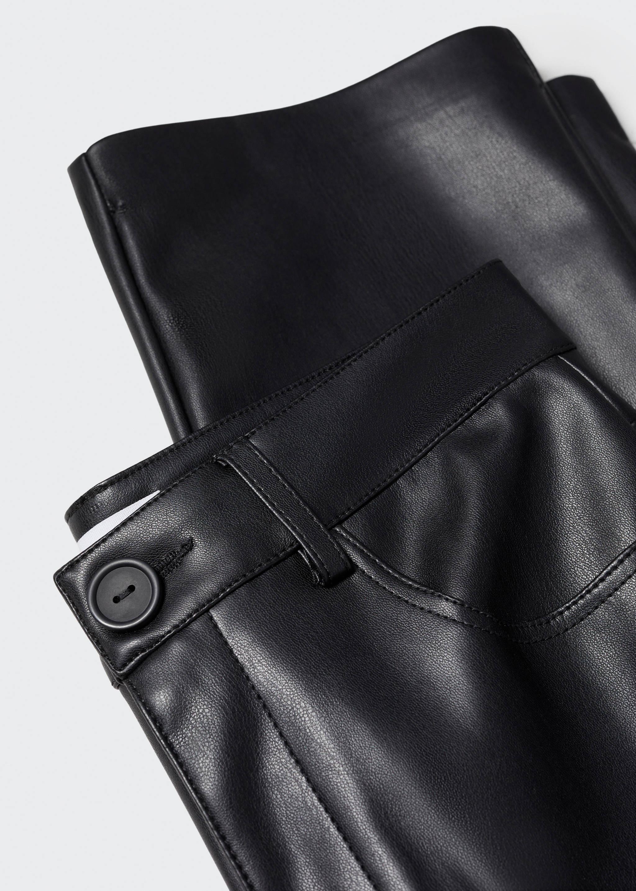 Faux-leather trousers - Details of the article 8