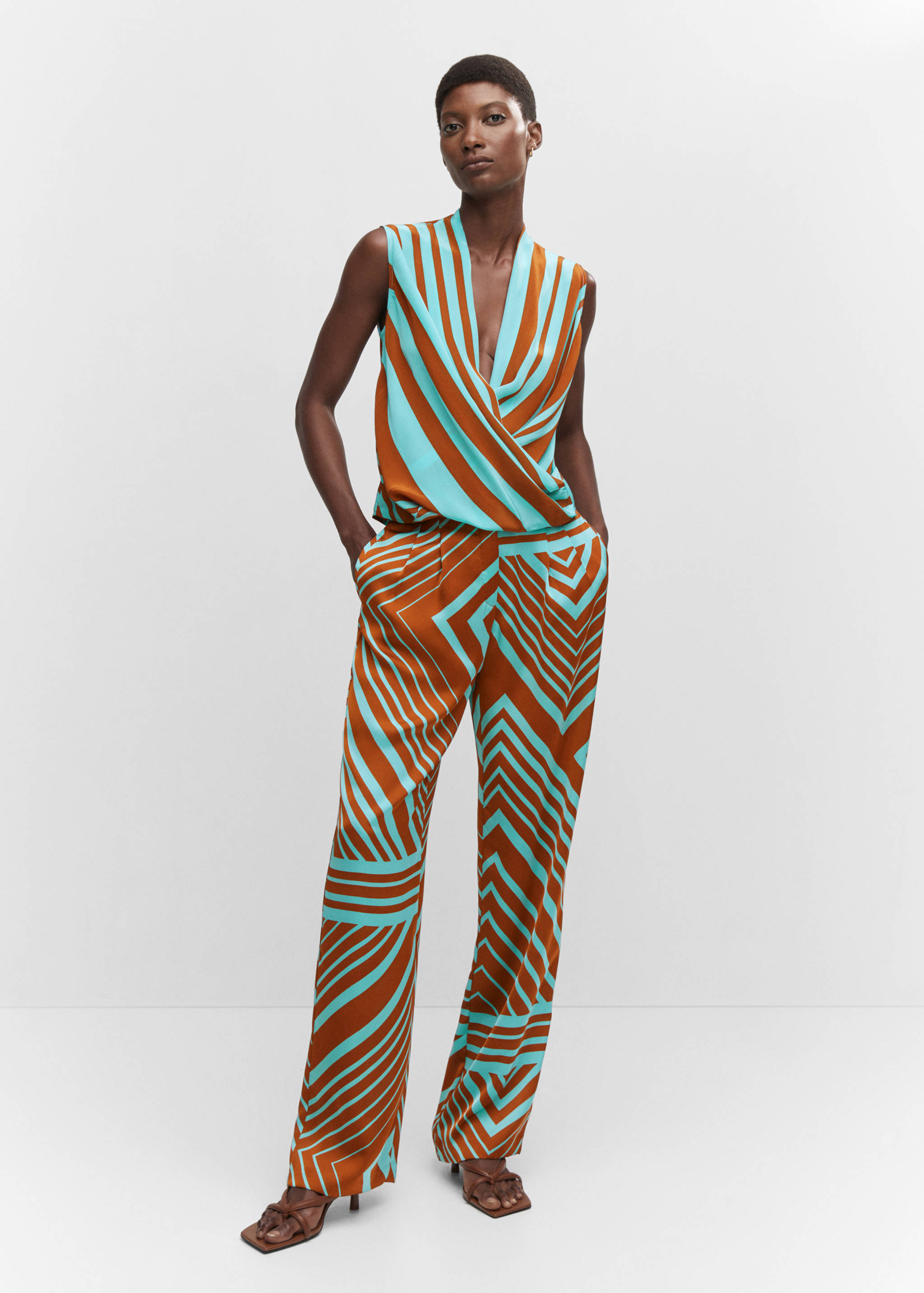 Blusa cruzada rayas - Plano general