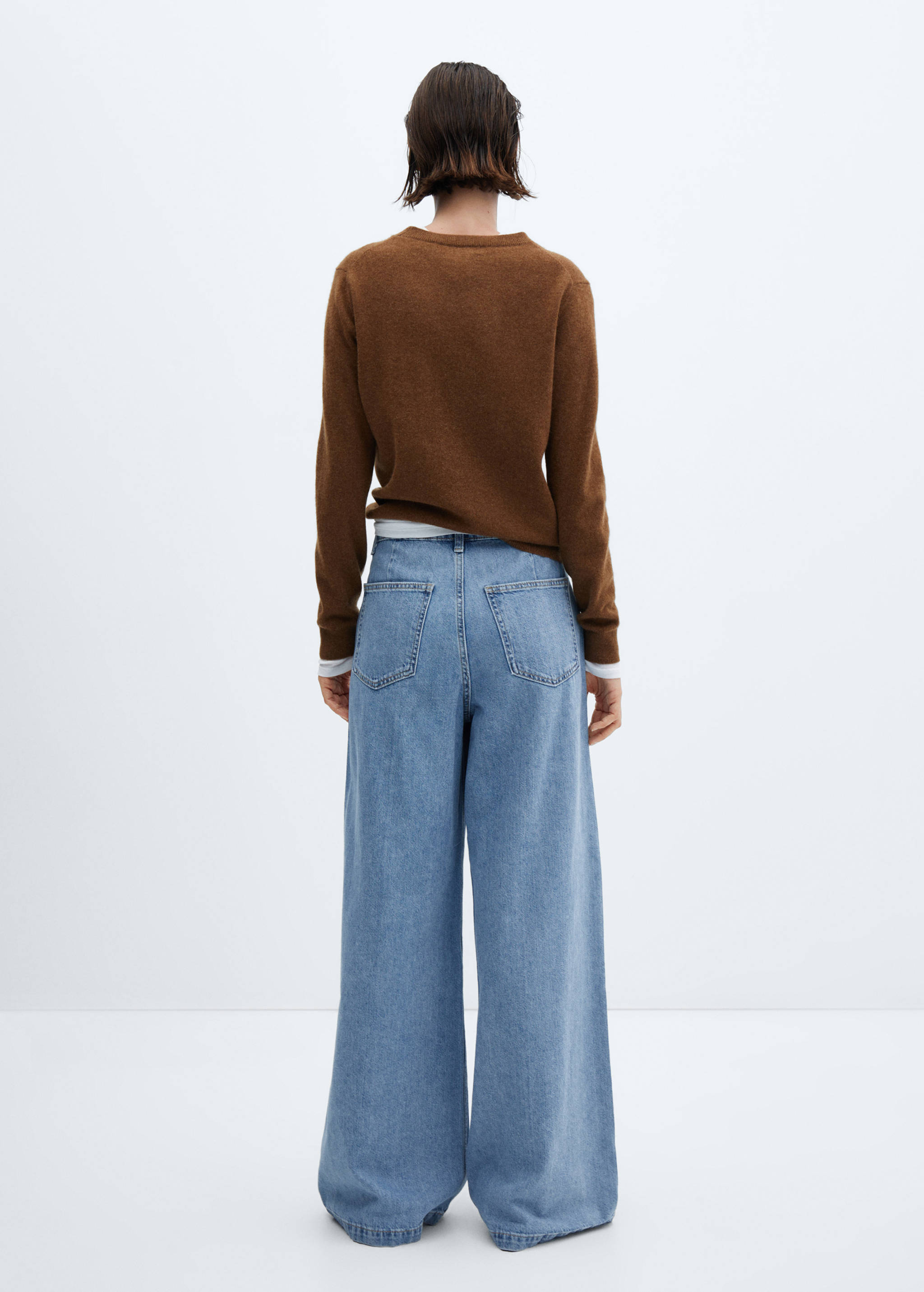 Wide leg pleated jeans - Reverse of the article