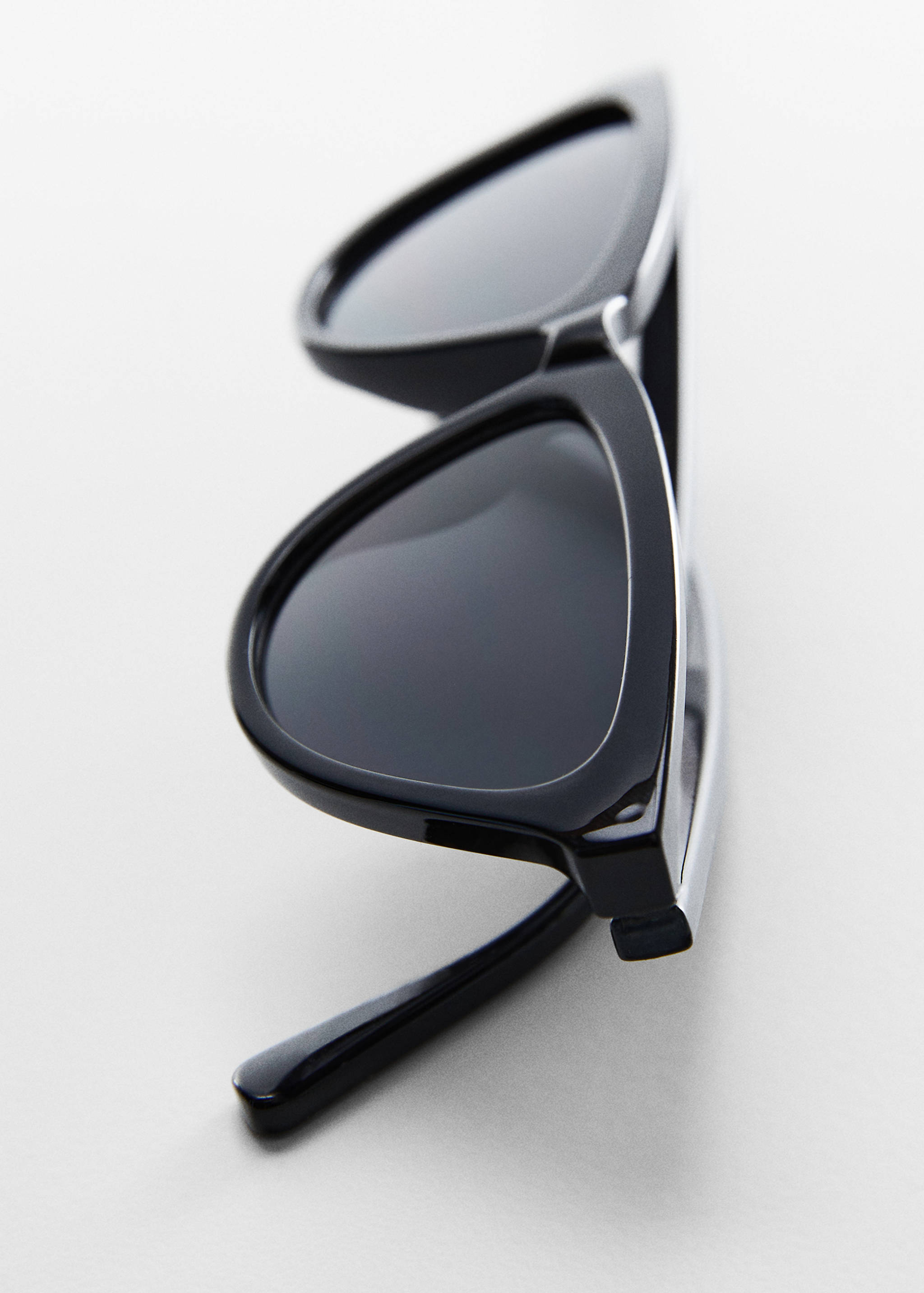 Retro sunglasses - Details of the article 5