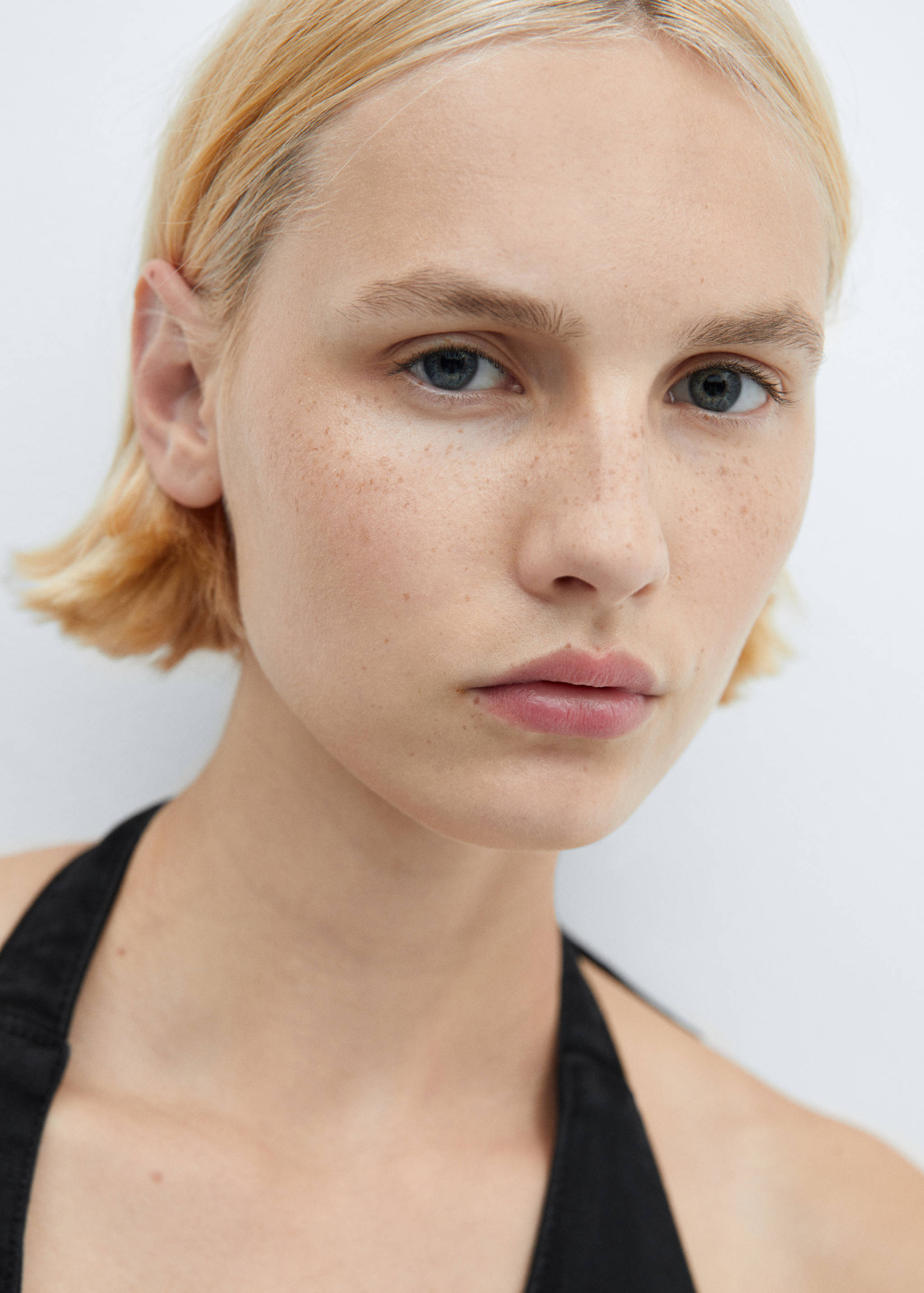 Mono vaquero cuello halter - Detalle del artículo 1