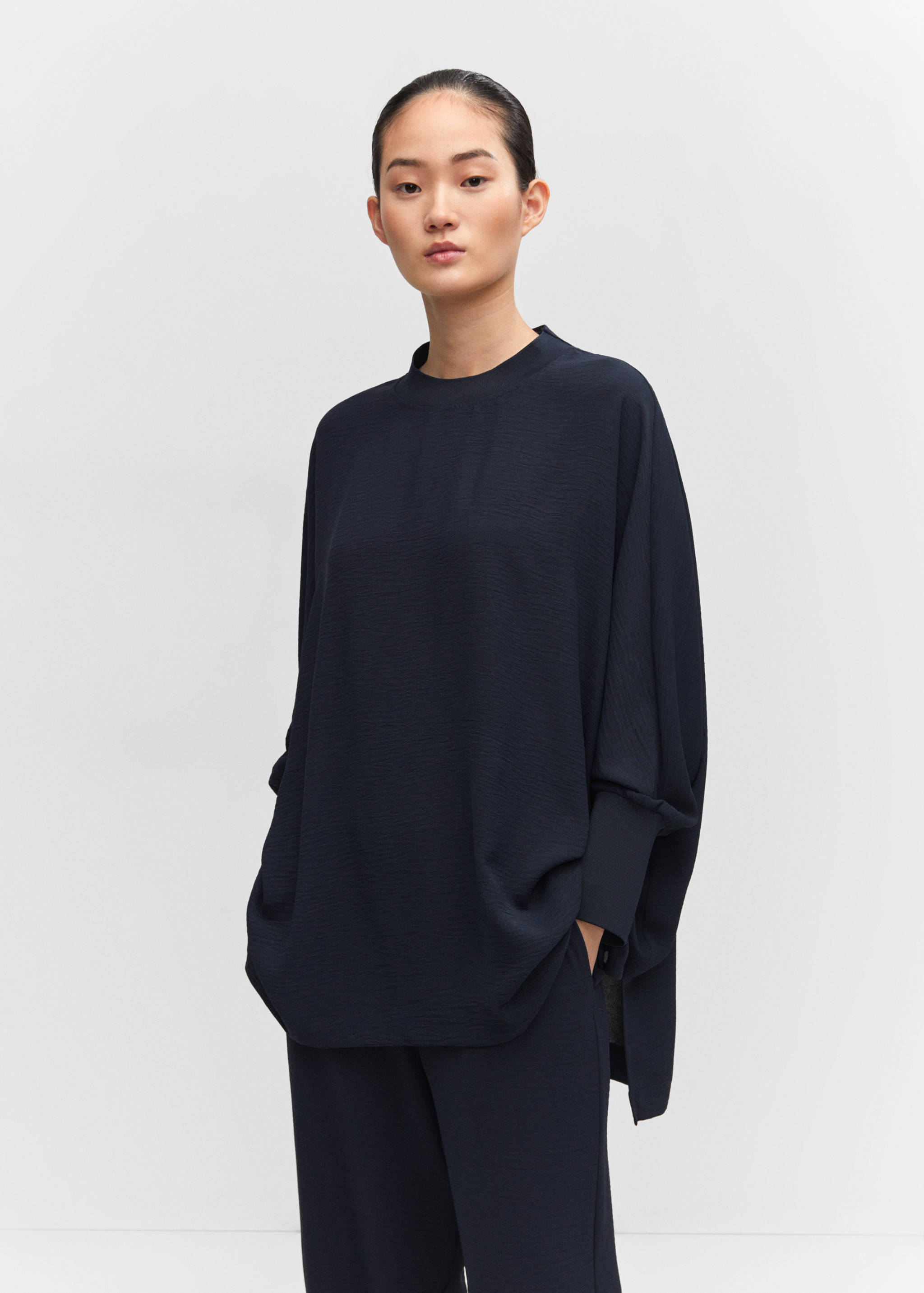 Sweat-shirt oversize texturé - Plan moyen