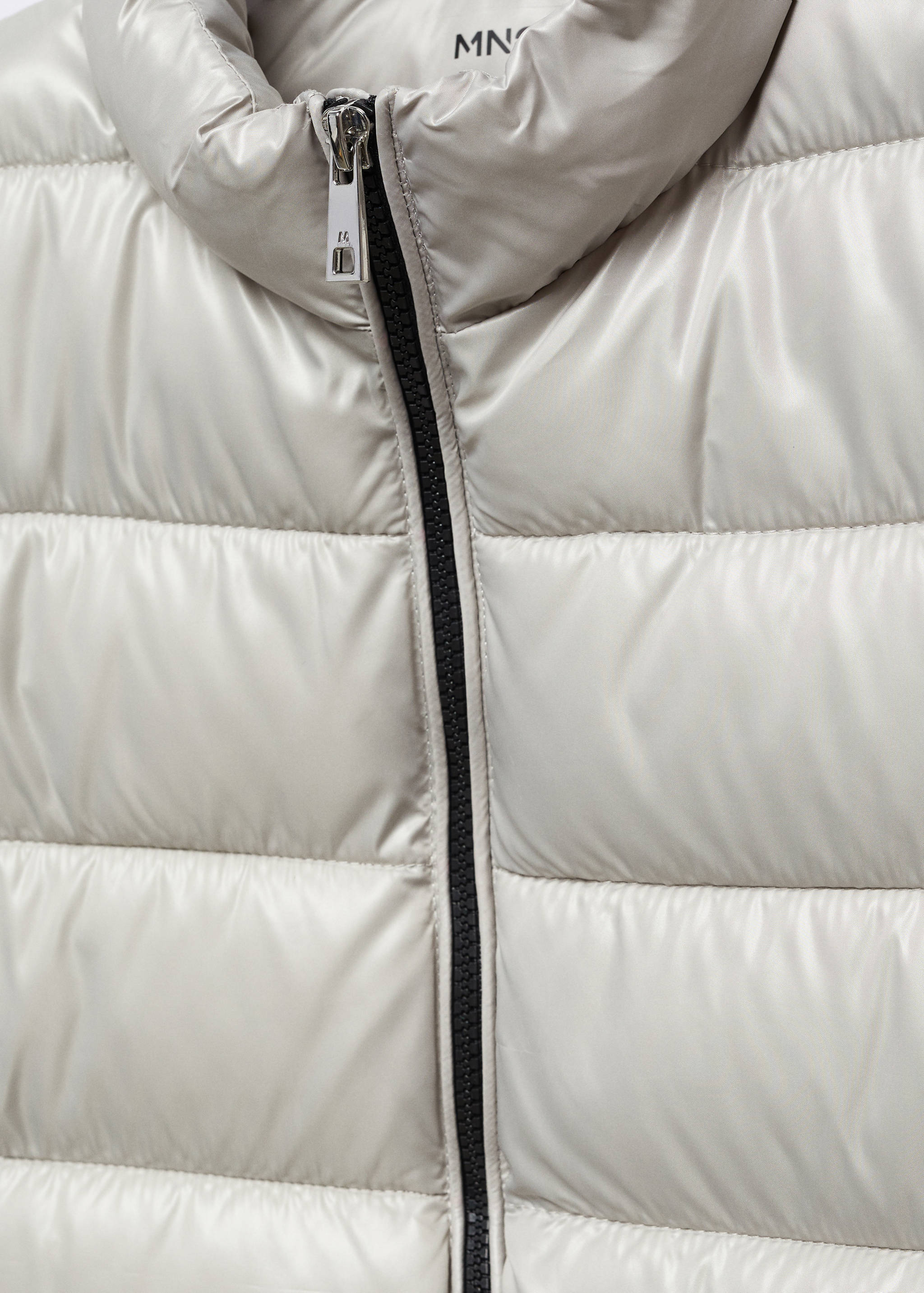 Ultra-light quilted gilet - Details of the article 8