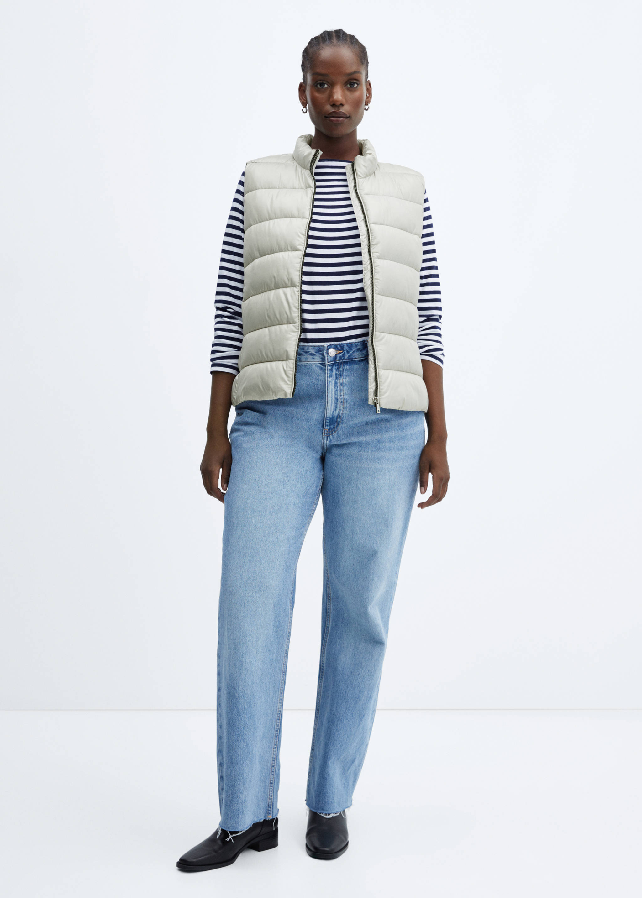 Ultra-light quilted gilet - Details of the article 3