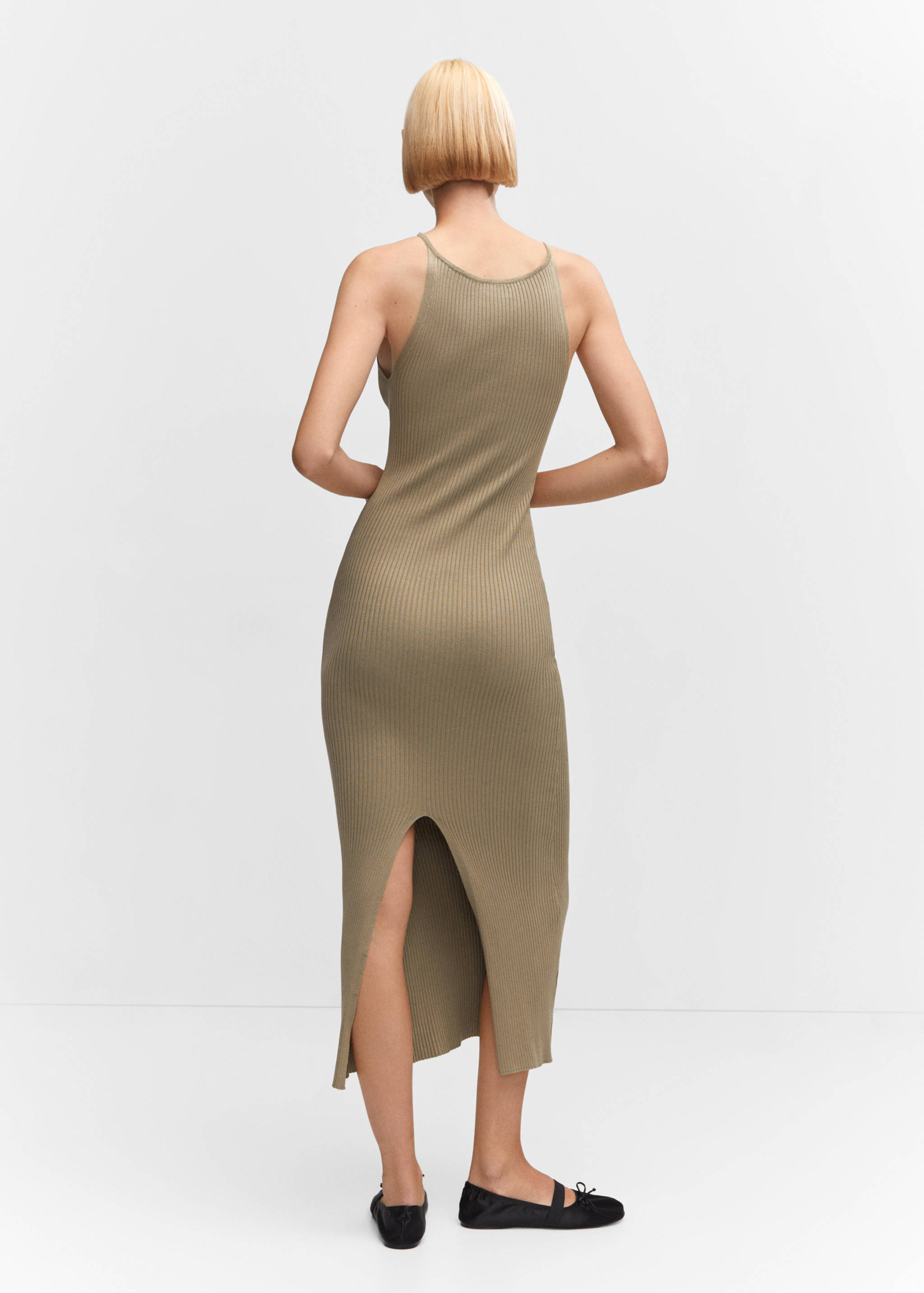 Ribbed knit dress with opening - Reverse of the article