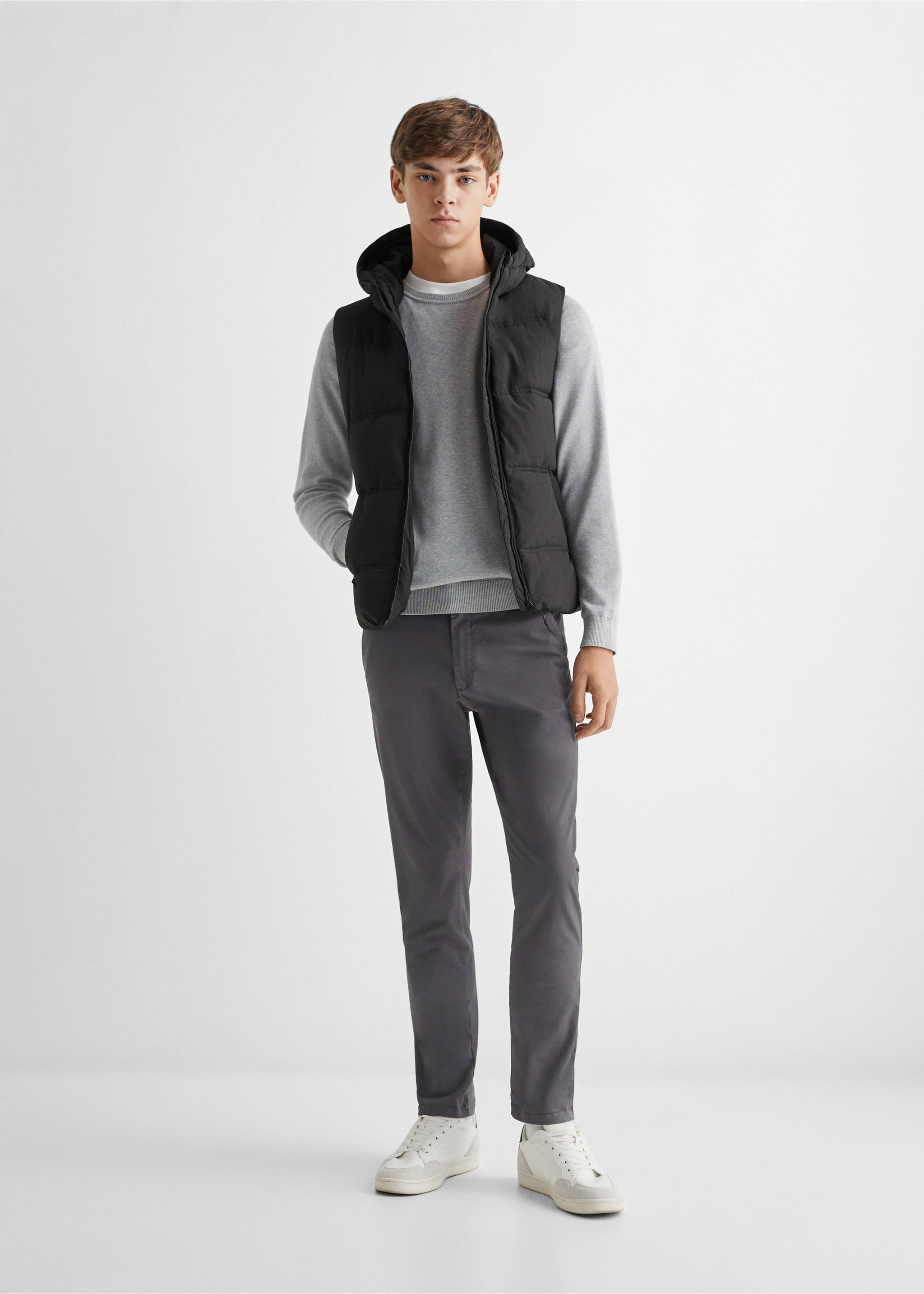 Chaleco acolchado - Plano general, Negro. Ref: 57065133-00.