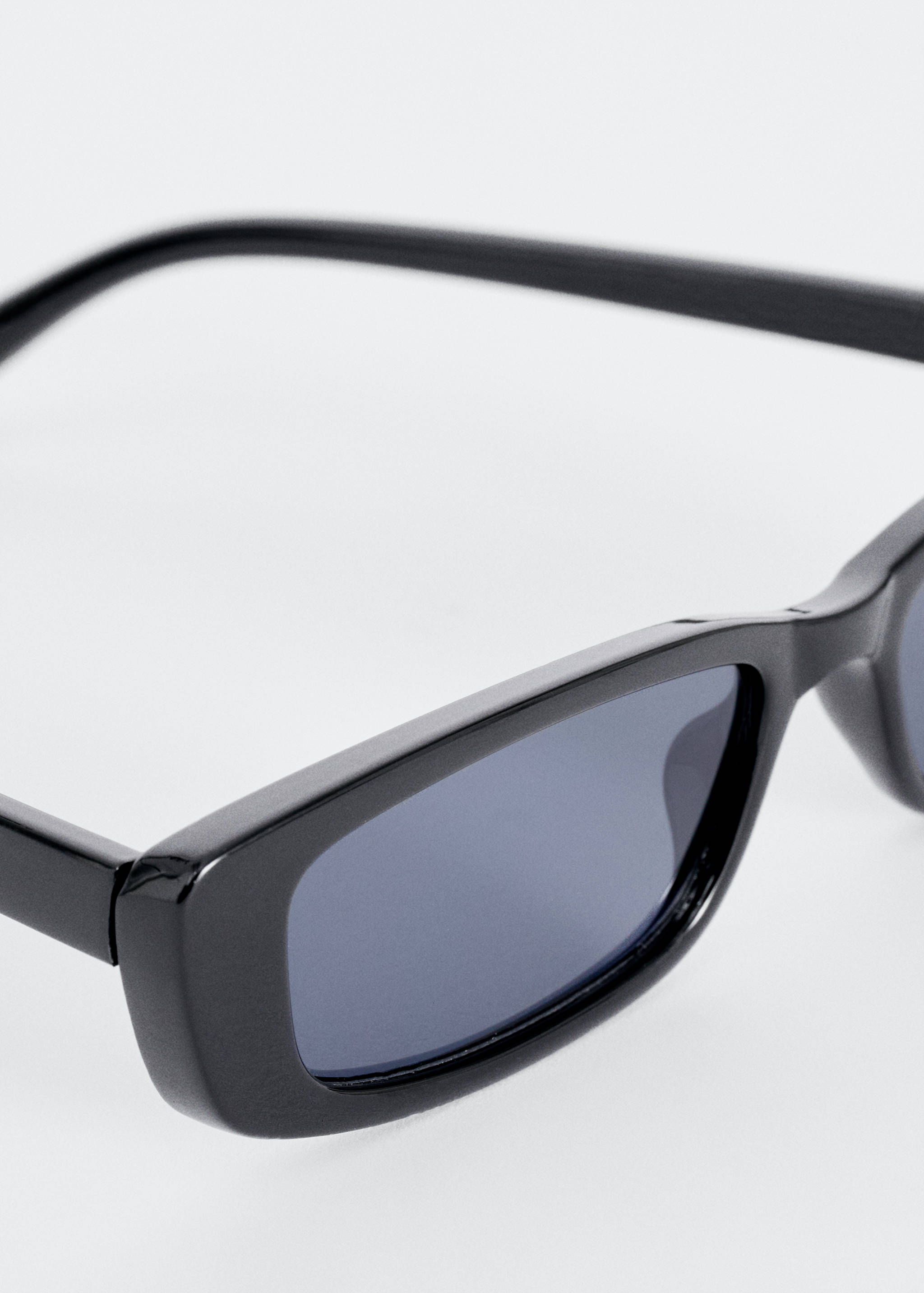 Солнцезащитные очки в стиле ретро - Деталь изделия 3