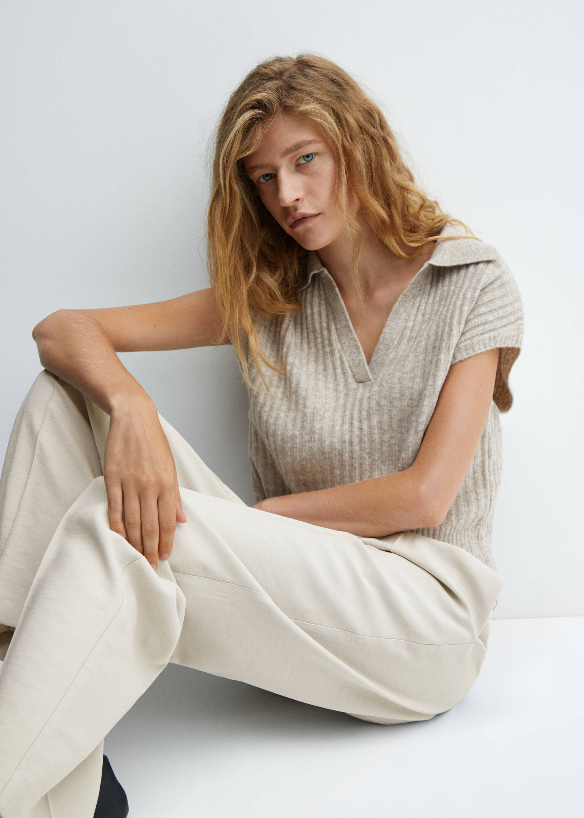 Straight-fit pleated trousers - Details of the article 2