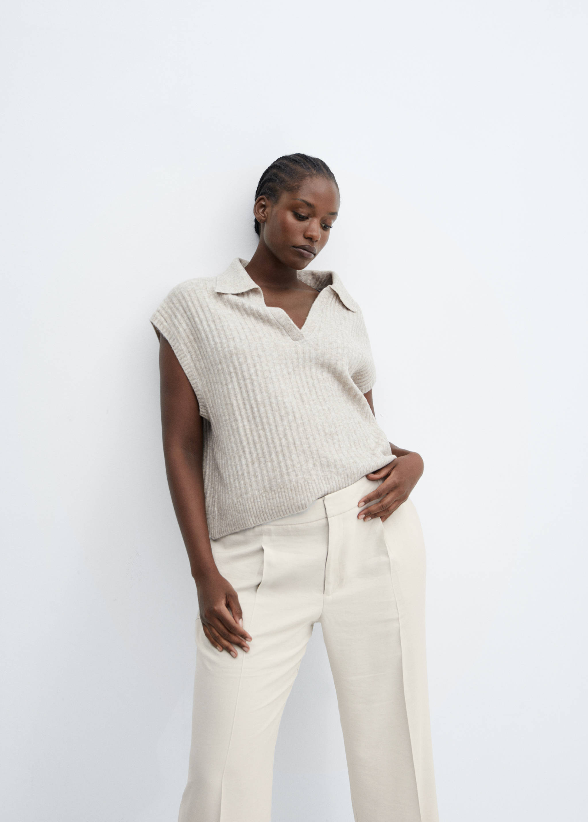 Straight-fit pleated trousers - Details of the article 4