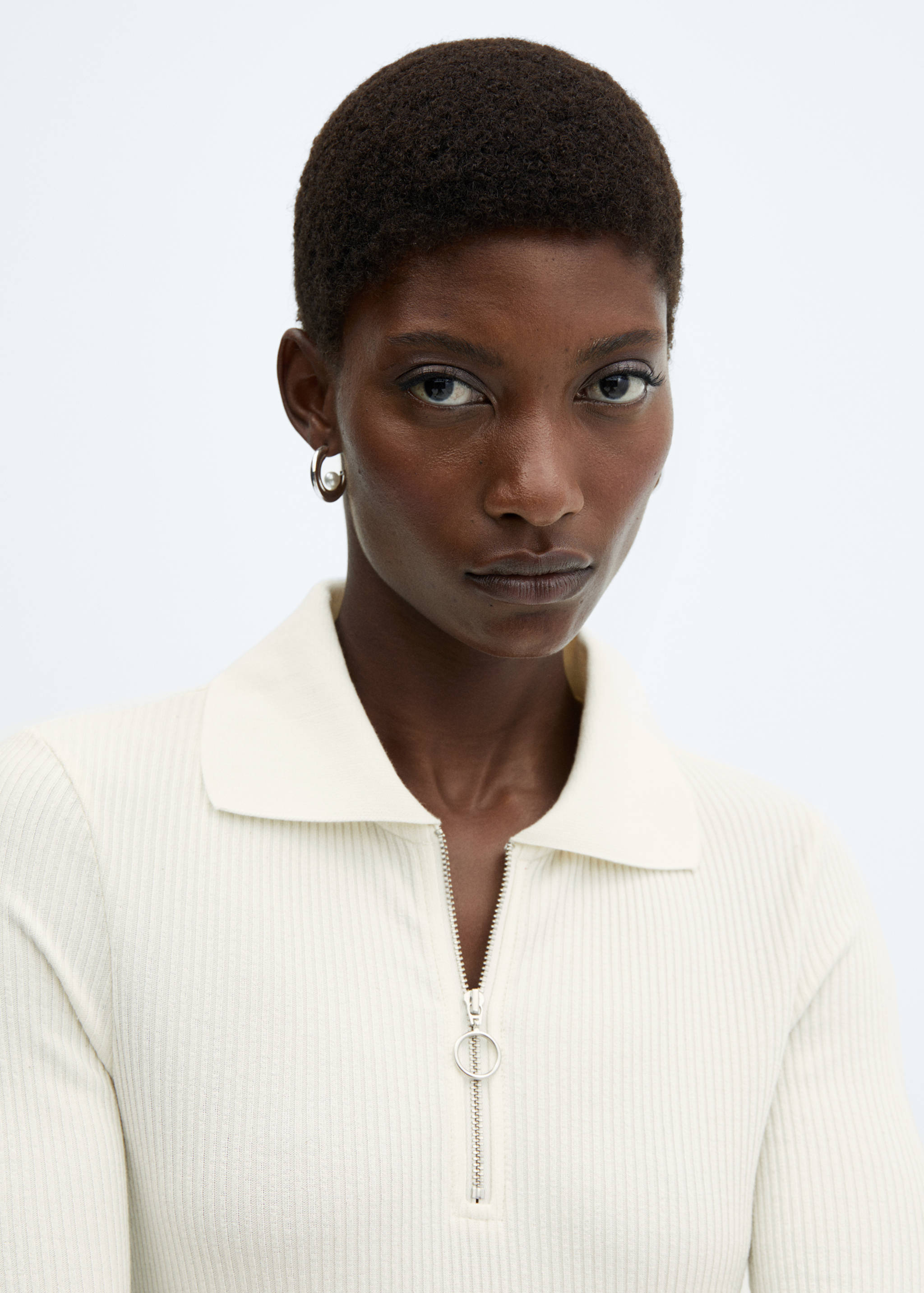 Zipped neckline dress - Details of the article 1