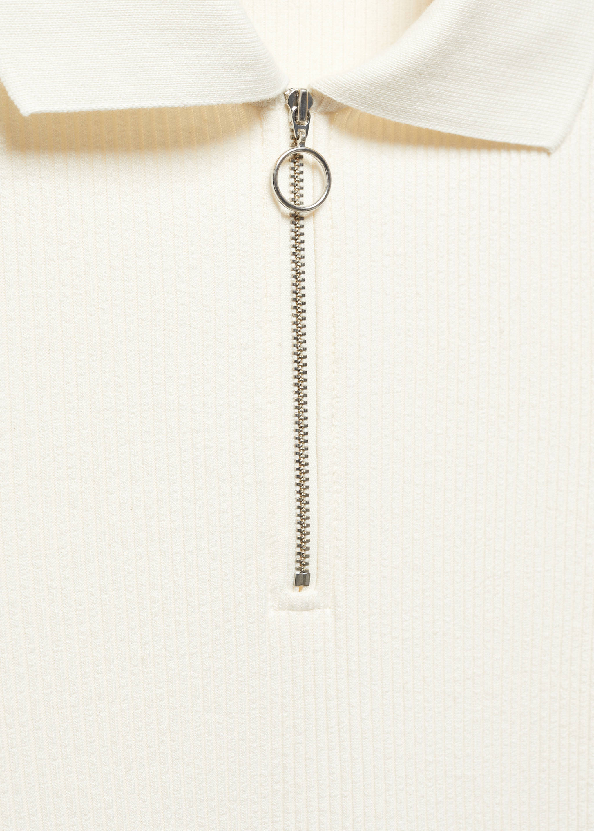 Zipped neckline dress - Details of the article 8