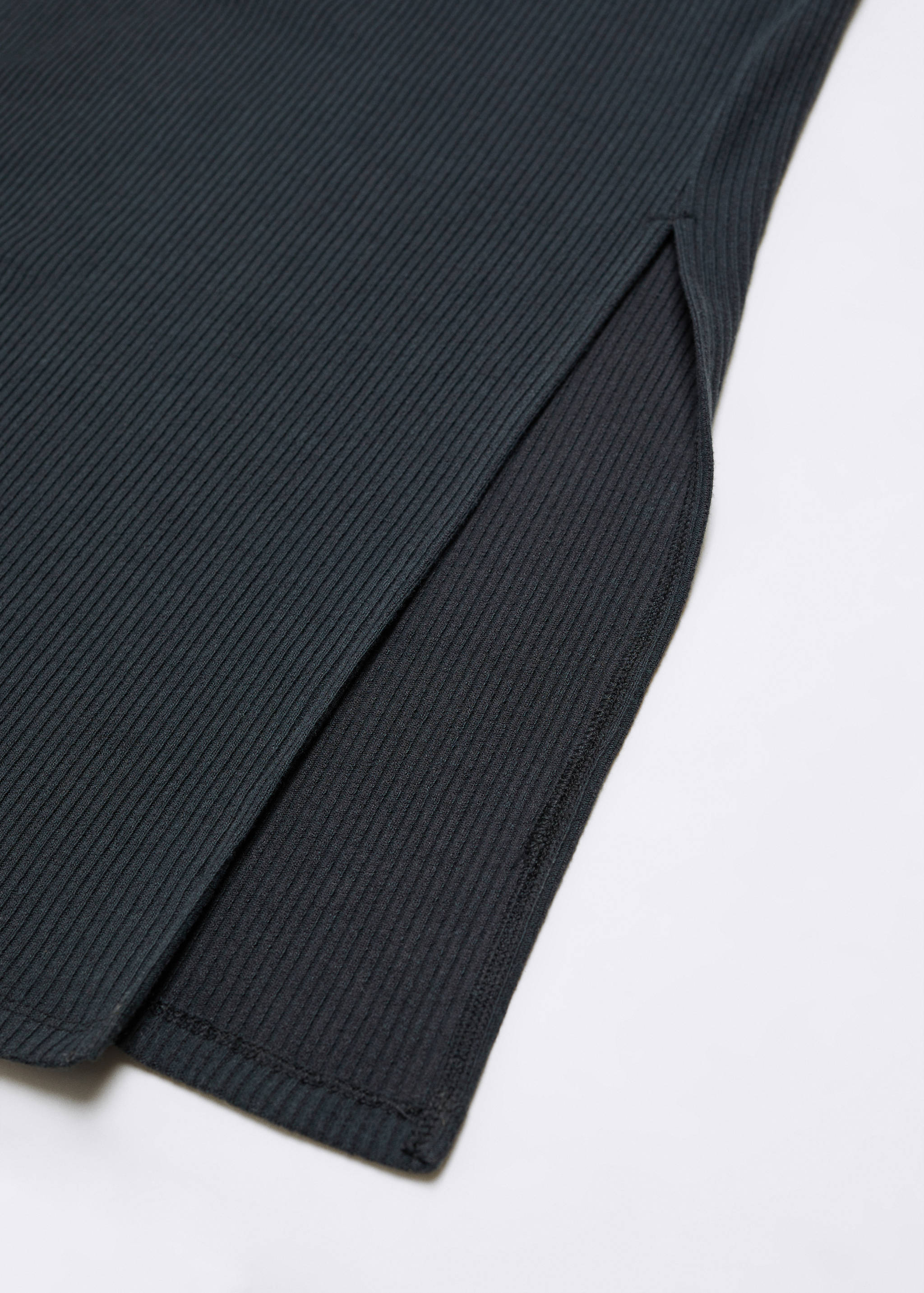Zipped neckline dress - Details of the article 8