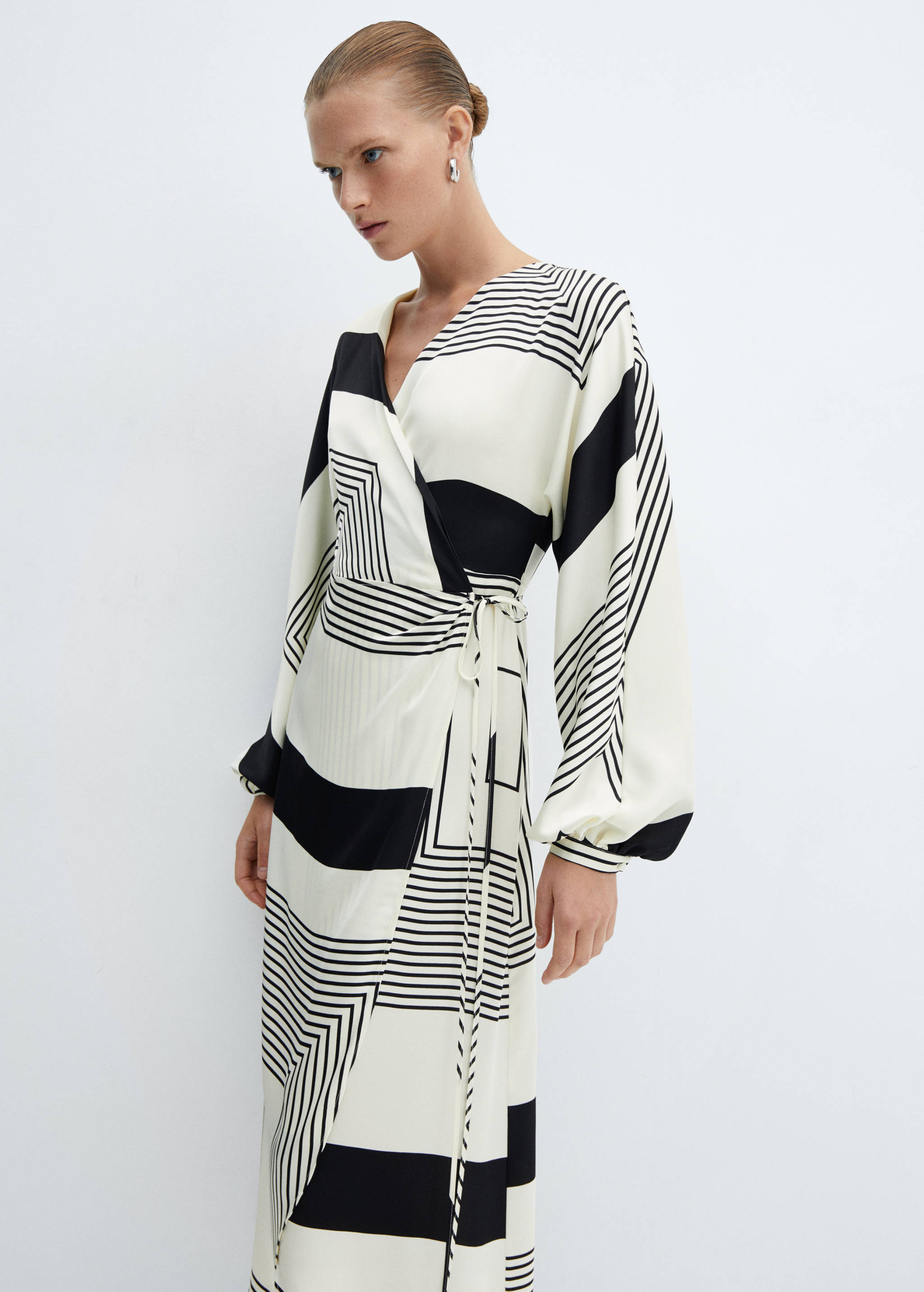 Robe cache-cœur imprimée - Plan moyen