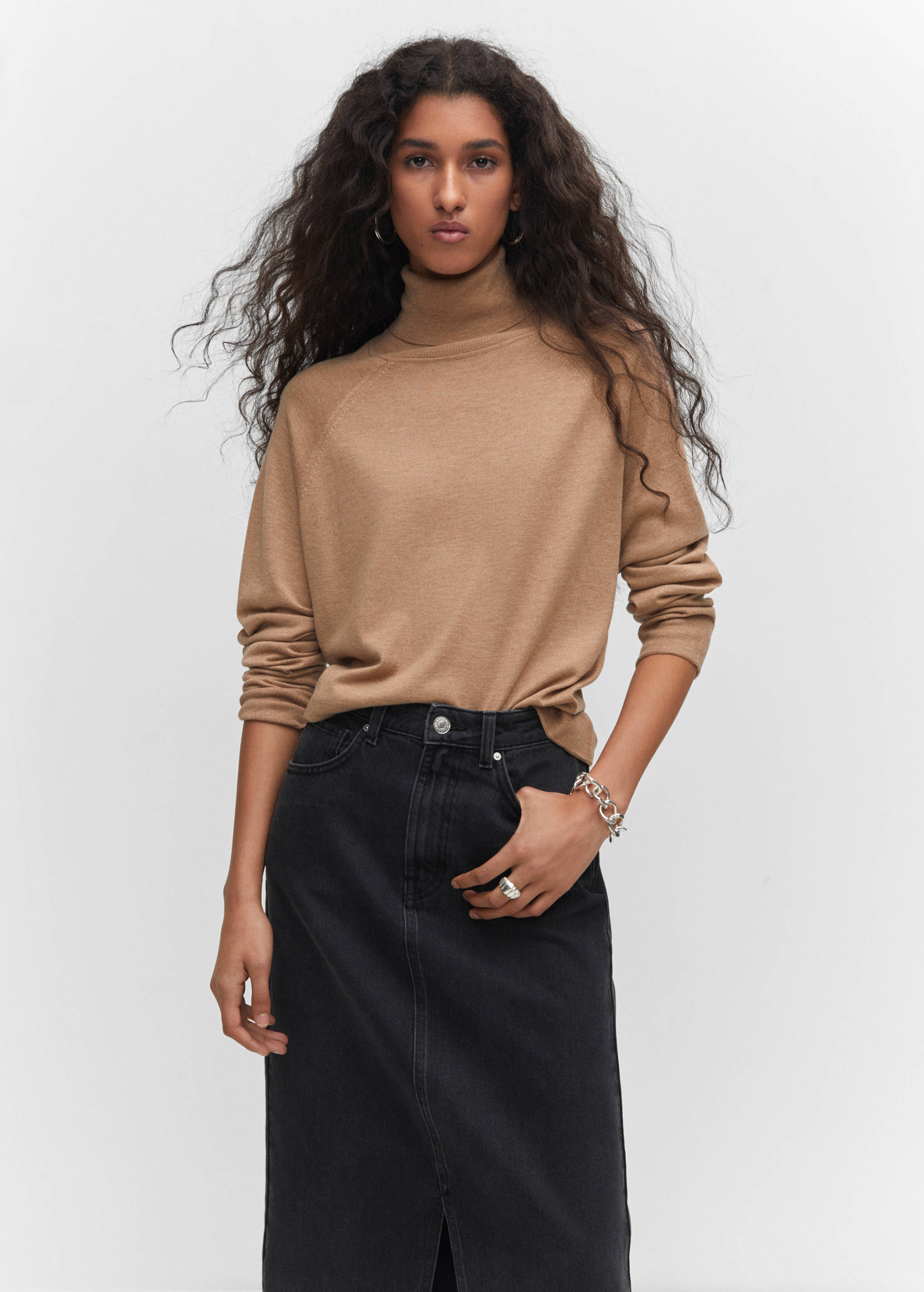 Pull-over maille fine col roulé - Plan moyen