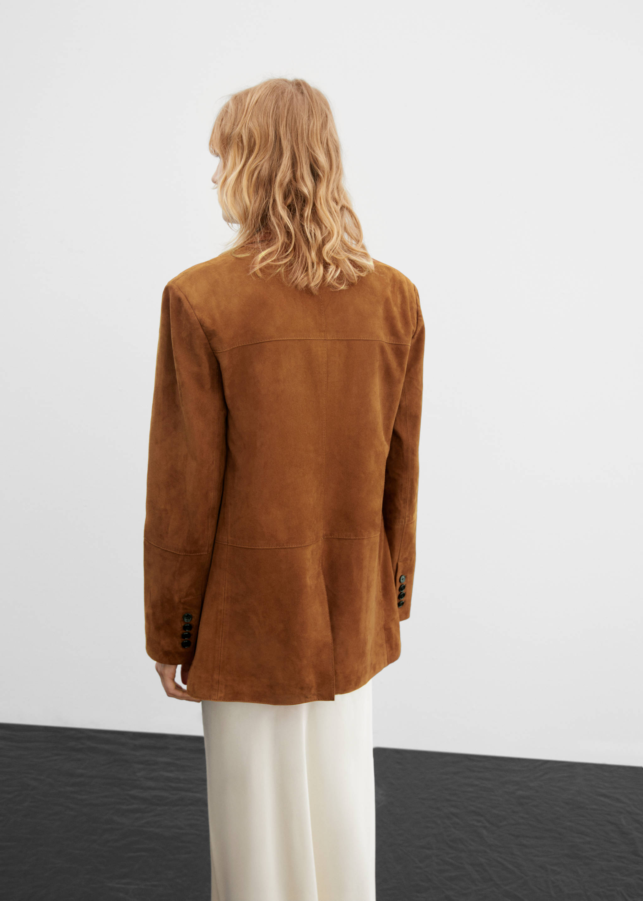 Oversized suede jacket - Reverse of the article