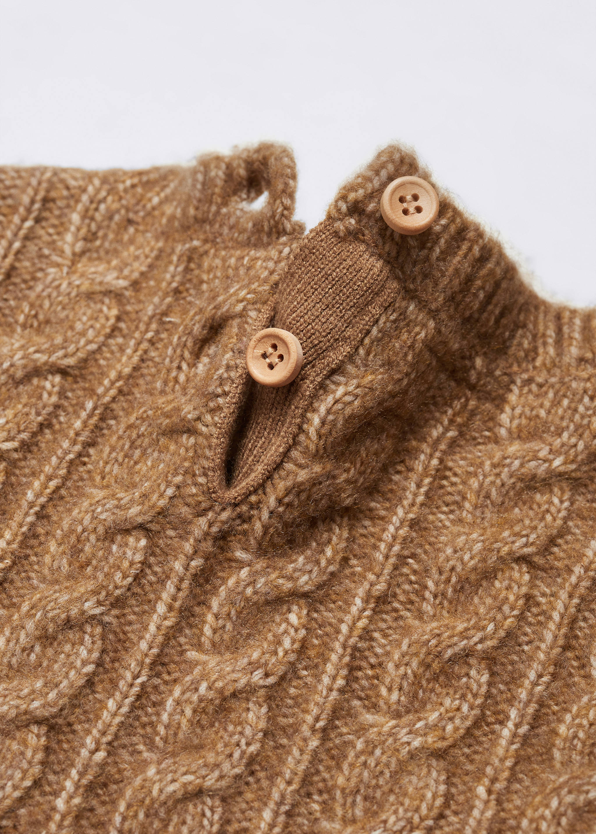 Braided knitted sweater - Details of the article 0
