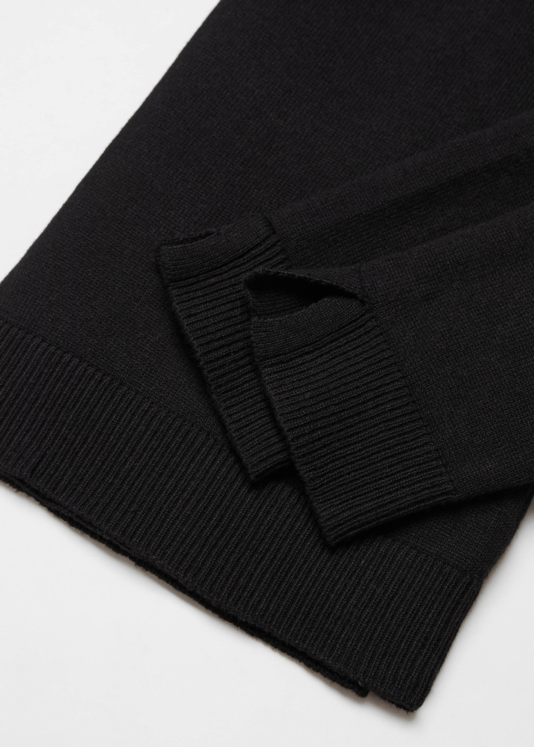 Cable-knit turtleneck sweater - Details of the article 8