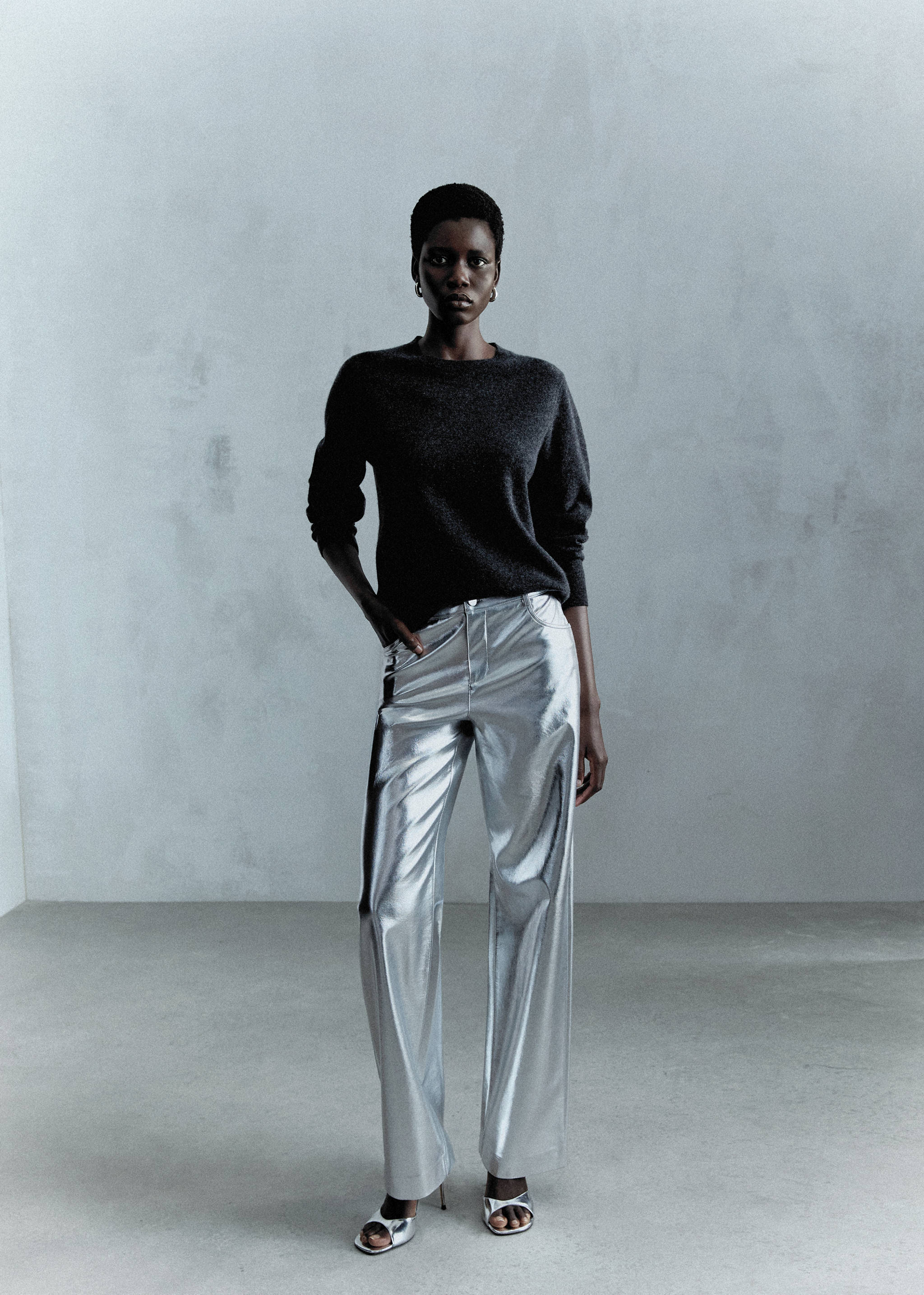 Metallic faux-leather trousers - Details of the article 6