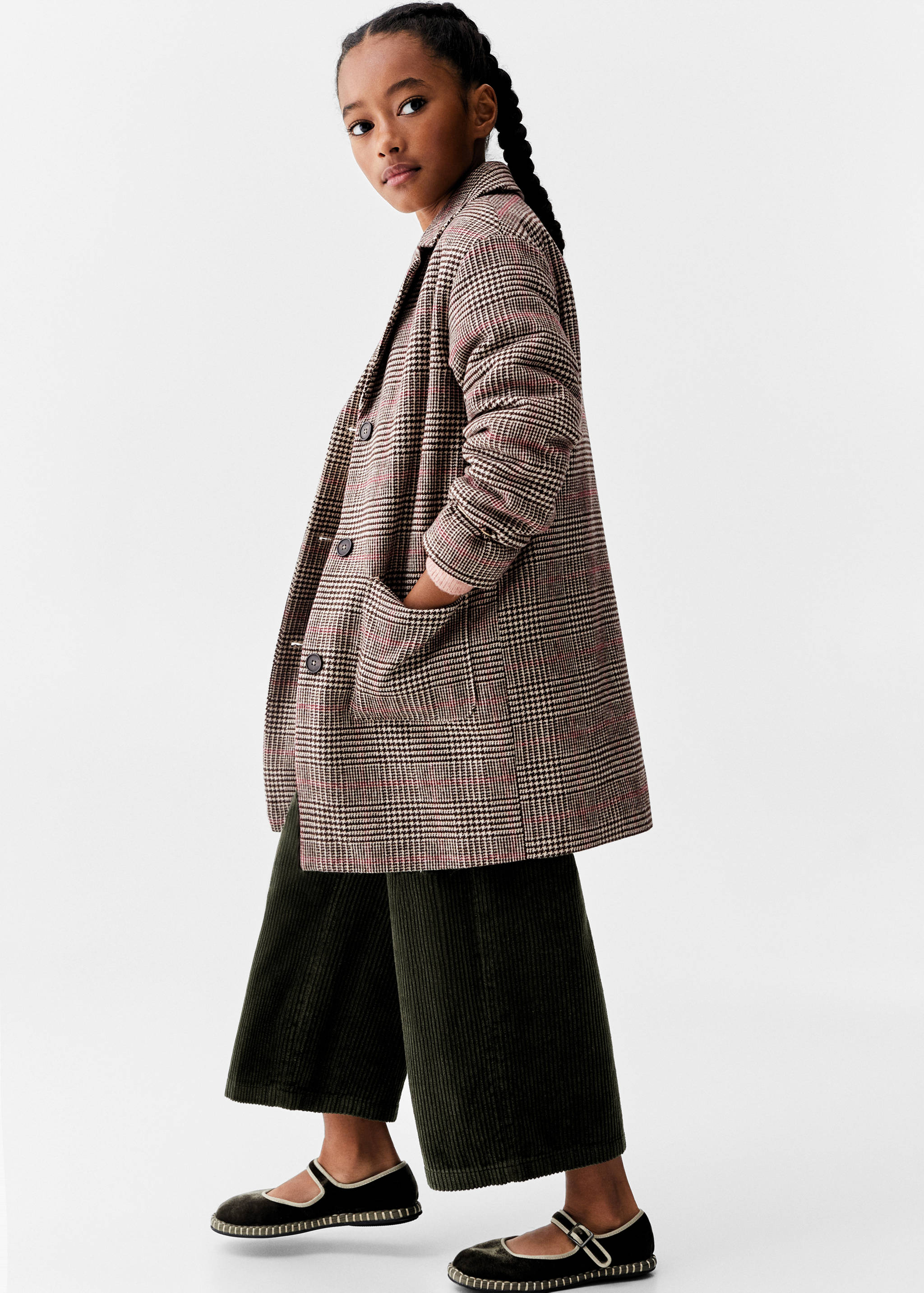 Manteau long à carreaux - Plan général