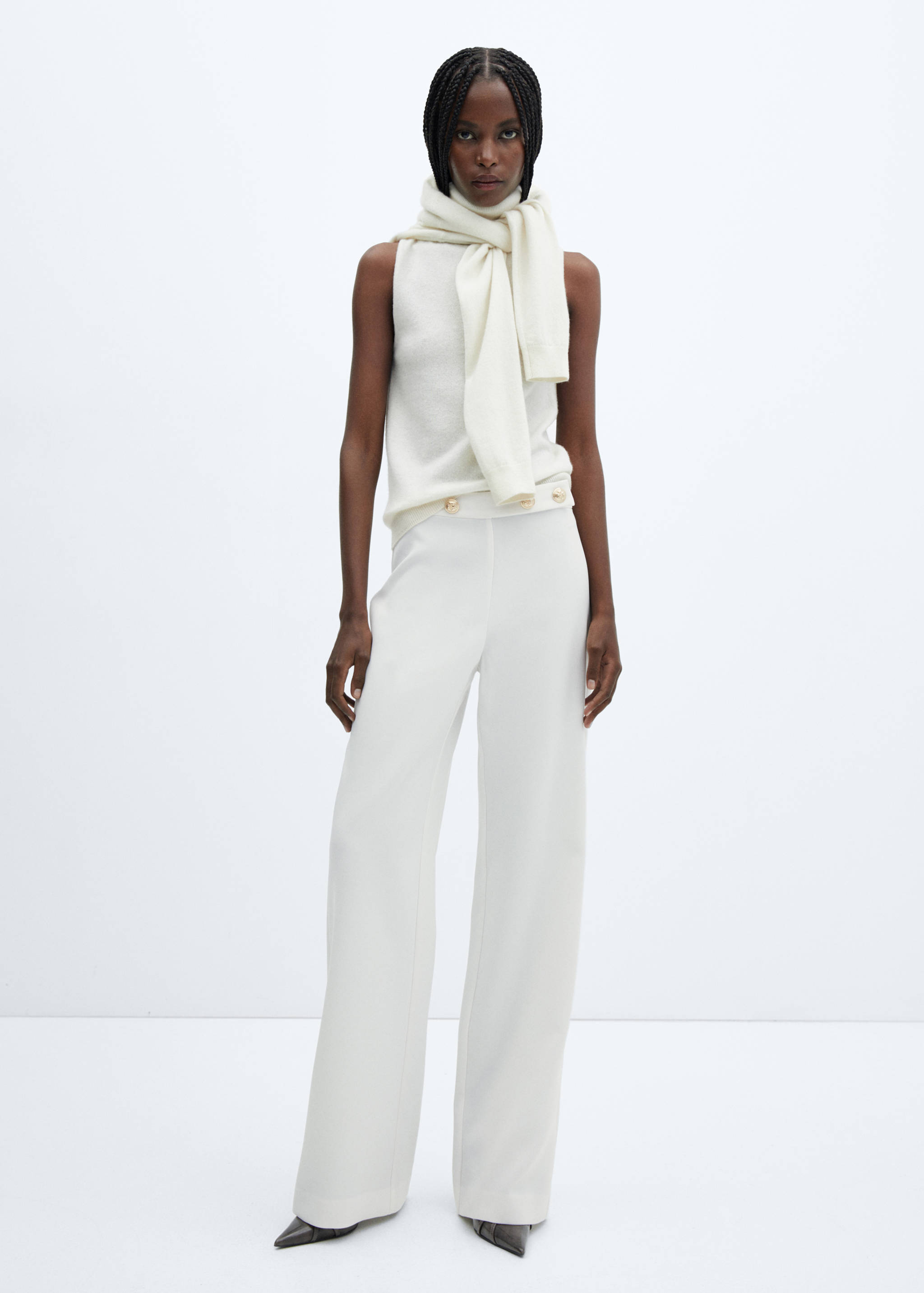 بنطال بأزرار على الخصر - رؤية عامة