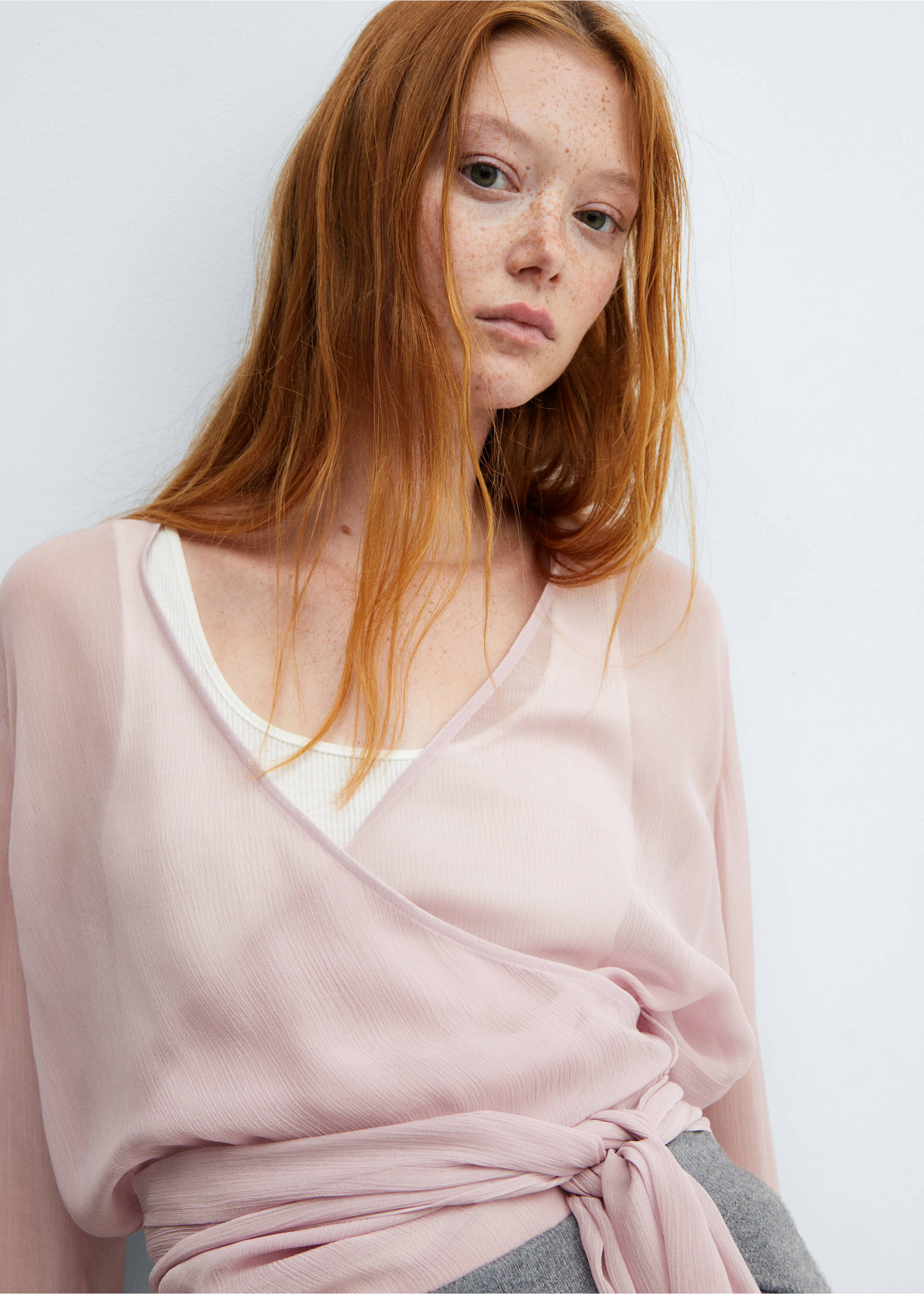 Blusa gasa cruzada - Detalle del artículo 1, Rosa. Ref: 57067756-00.
