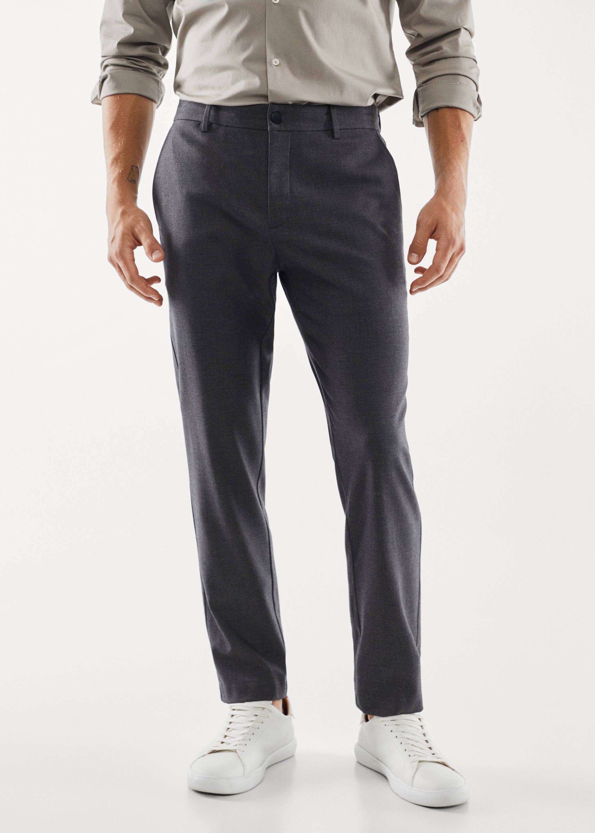 Pantalon slim fit tissu technique - Plan moyen
