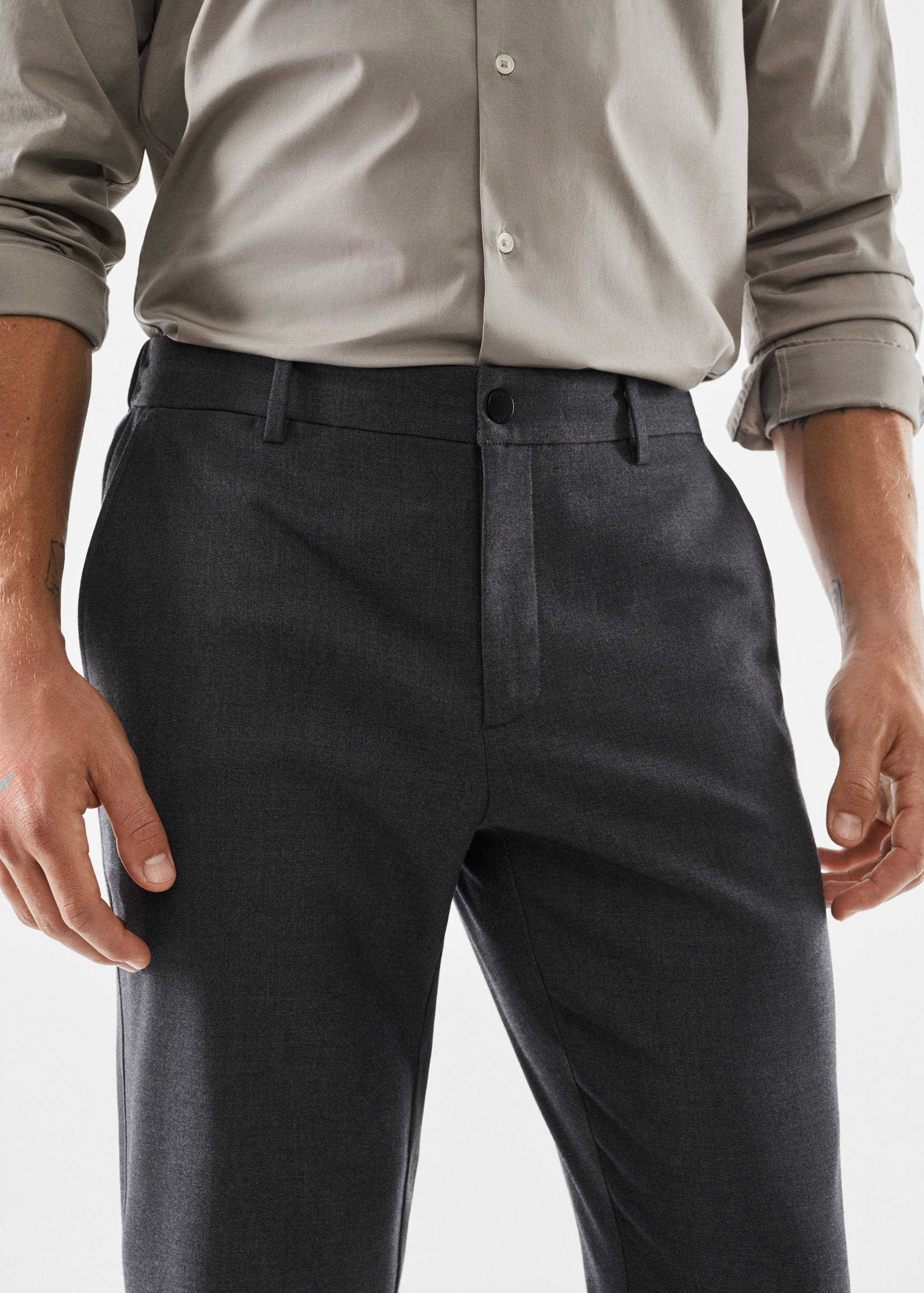 Pantalon slim fit tissu technique - Détail de l'article 1