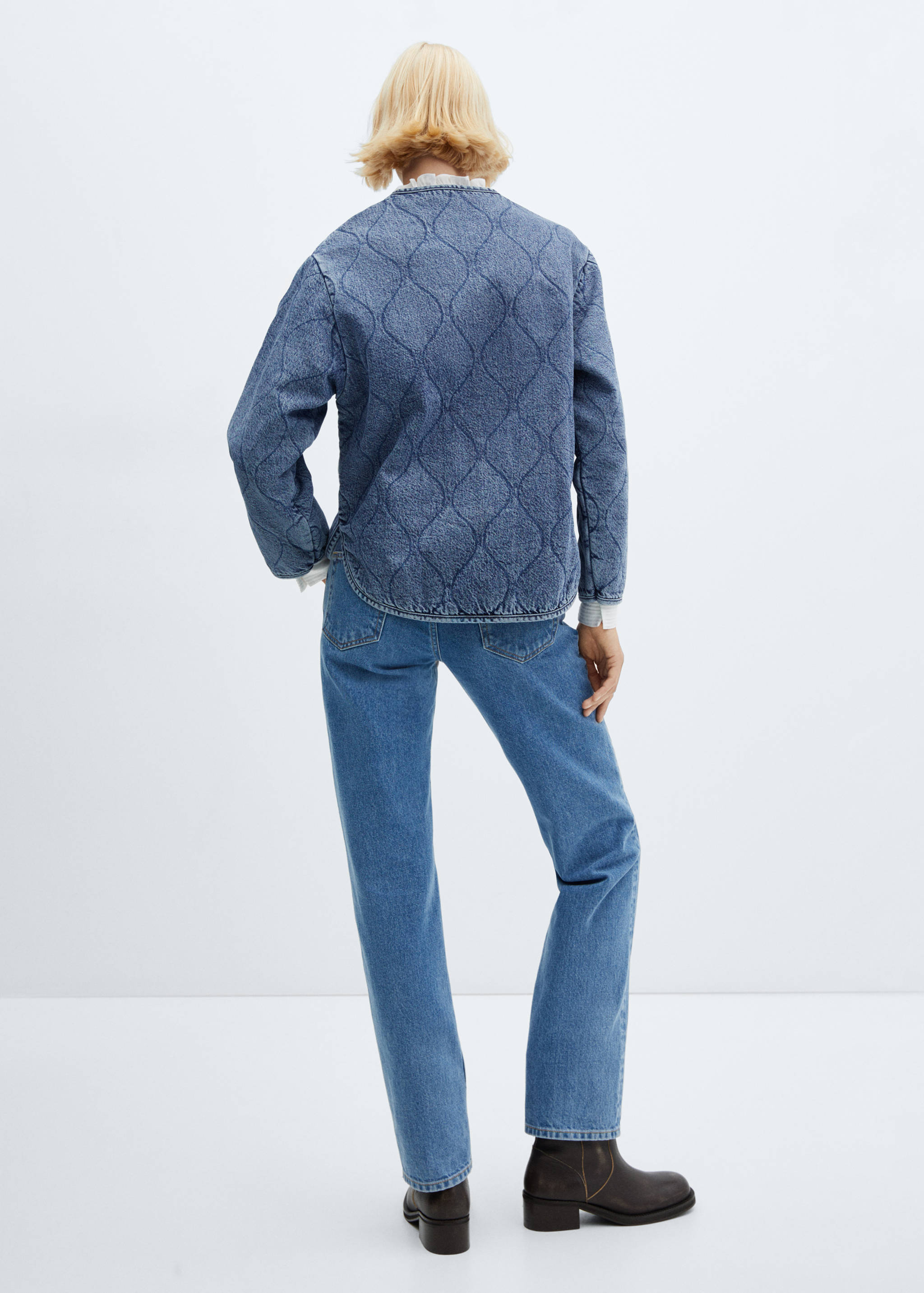 Стеганая куртка из денима - Обратная сторона изделия