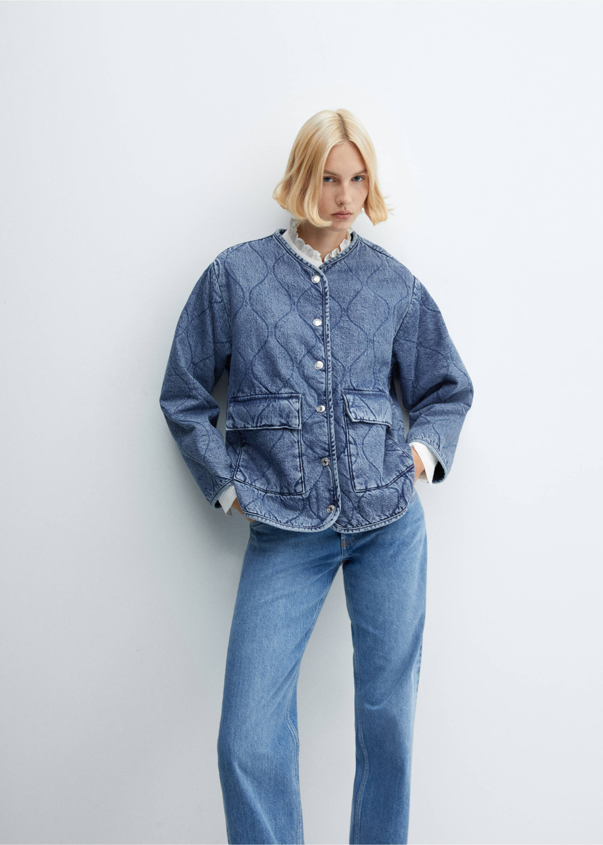Denim padded jacket - Details of the article 2, Medium Blue. Ref: 57068270-00.