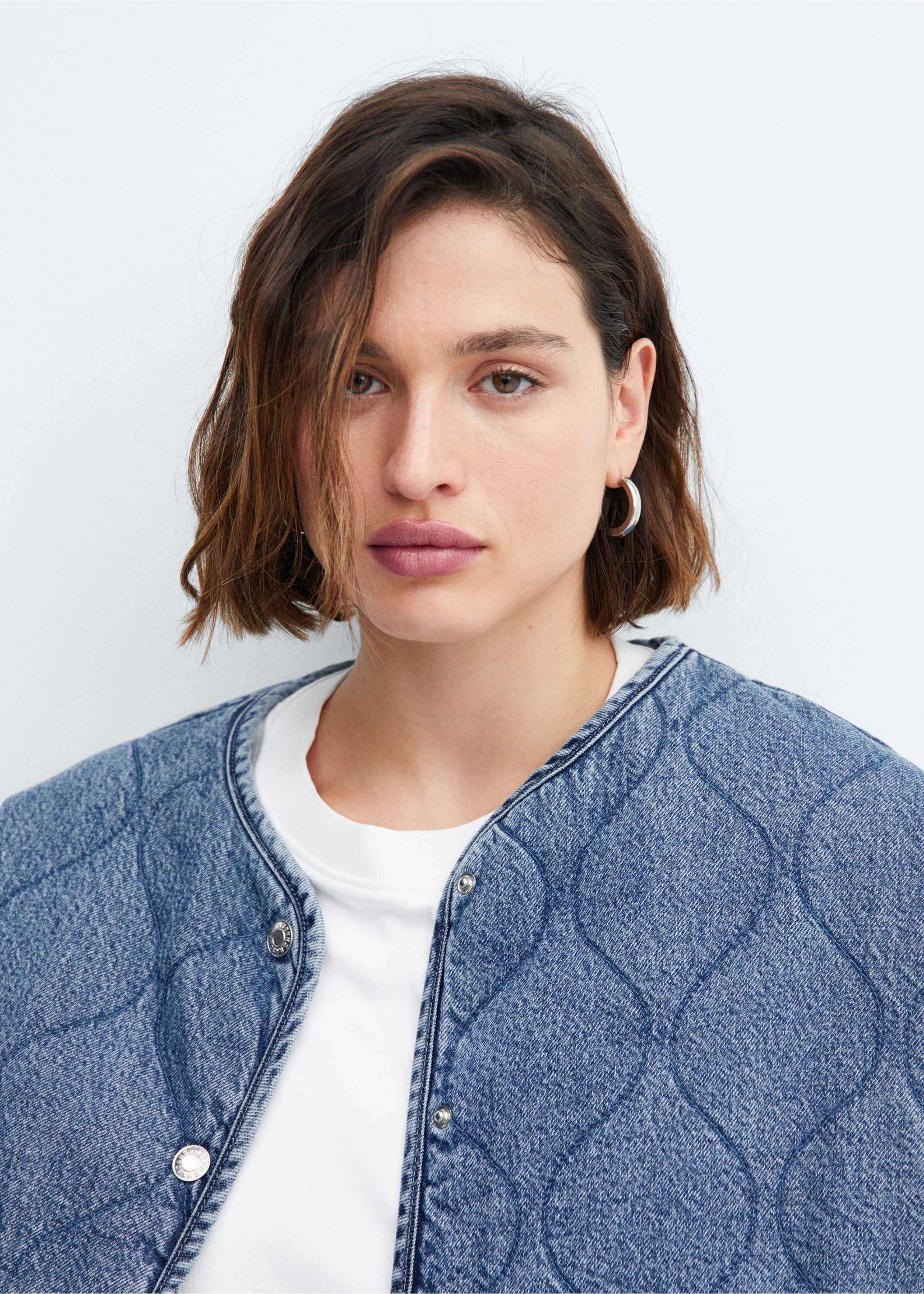 Denim padded jacket - Details of the article 4, Medium Blue. Ref: 57068270-00.