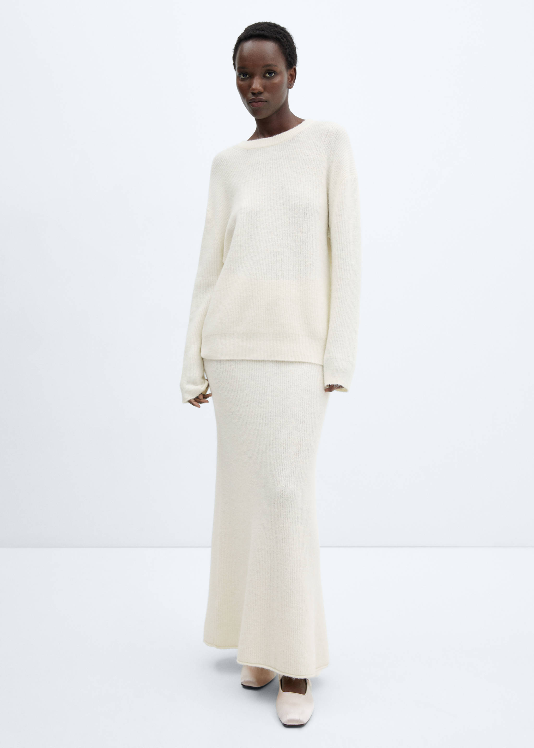 Long knitted skirt - General plane