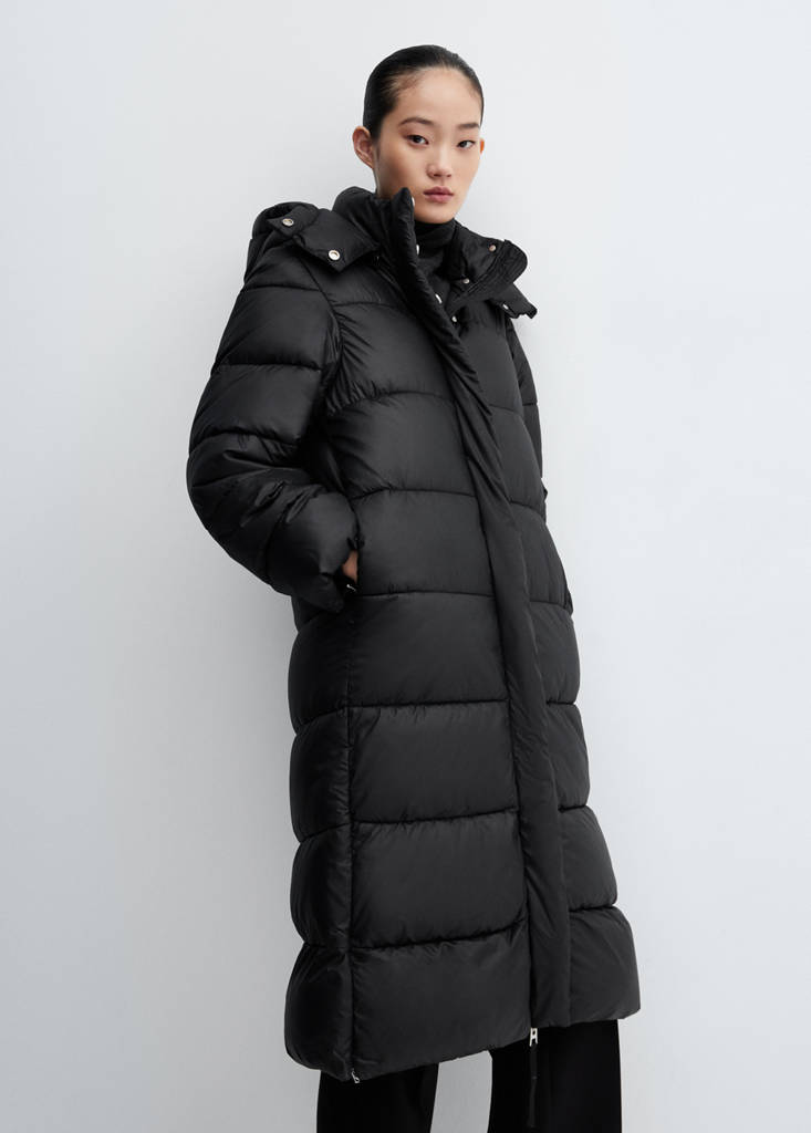Water-repellent hood puffer coat — Black