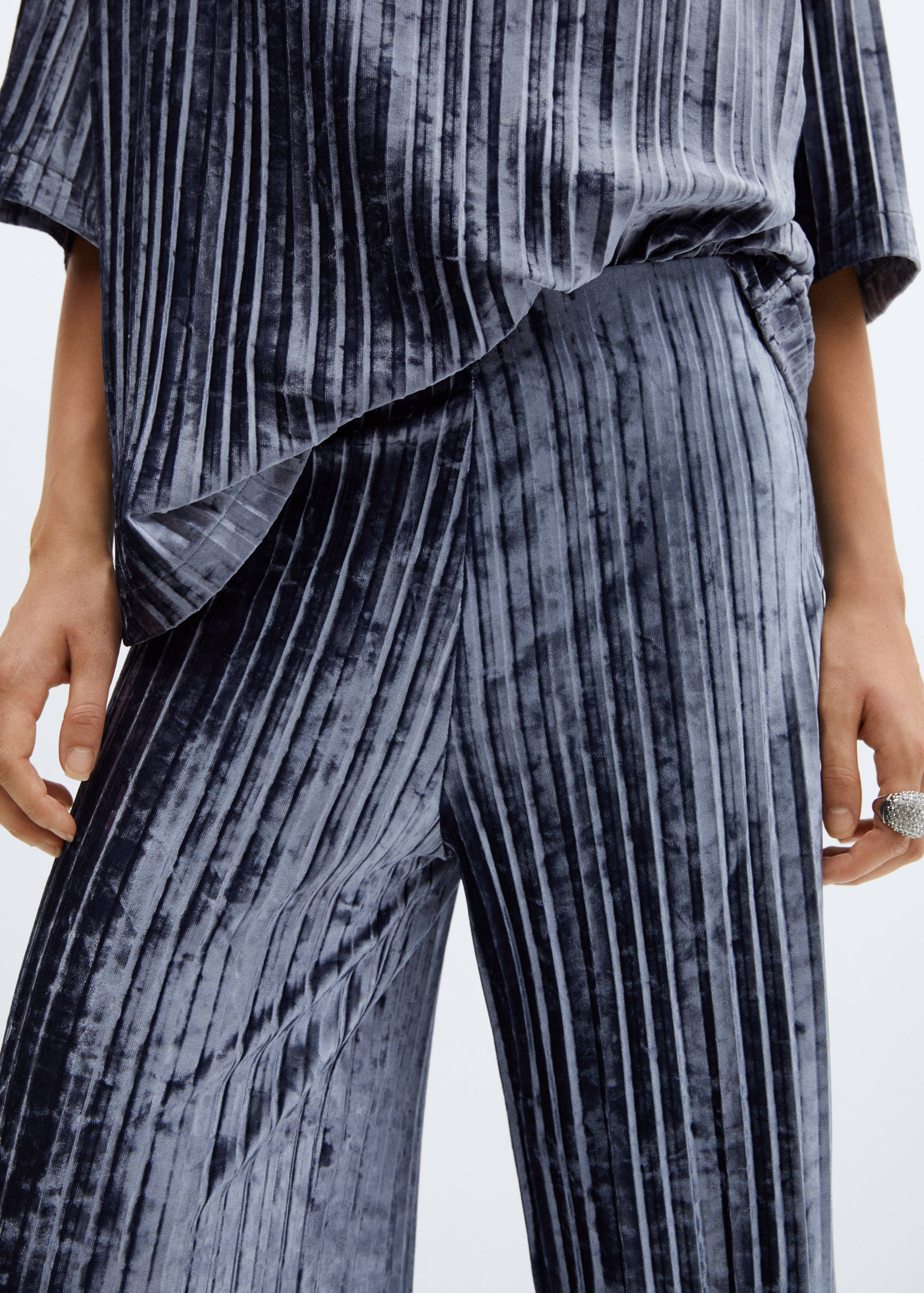 Pantalón plisado terciopelo - Detalle del artículo 6