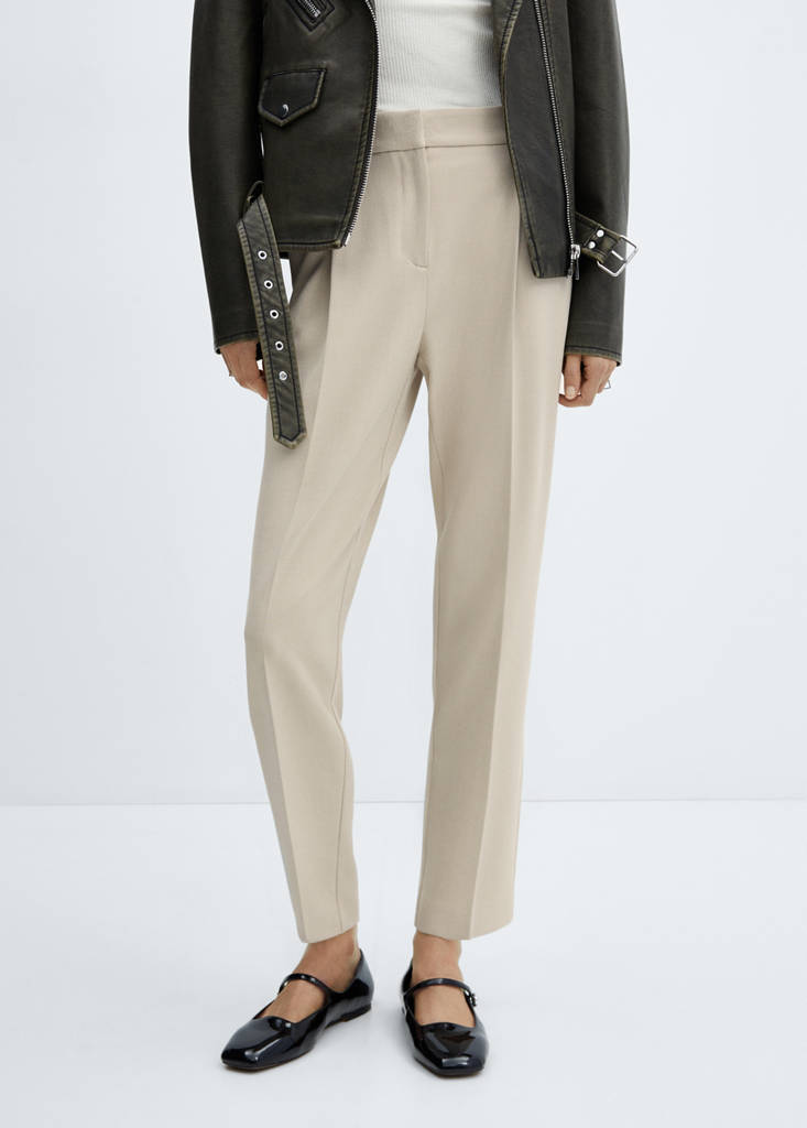 Straight-fit pleated trousers — Beige